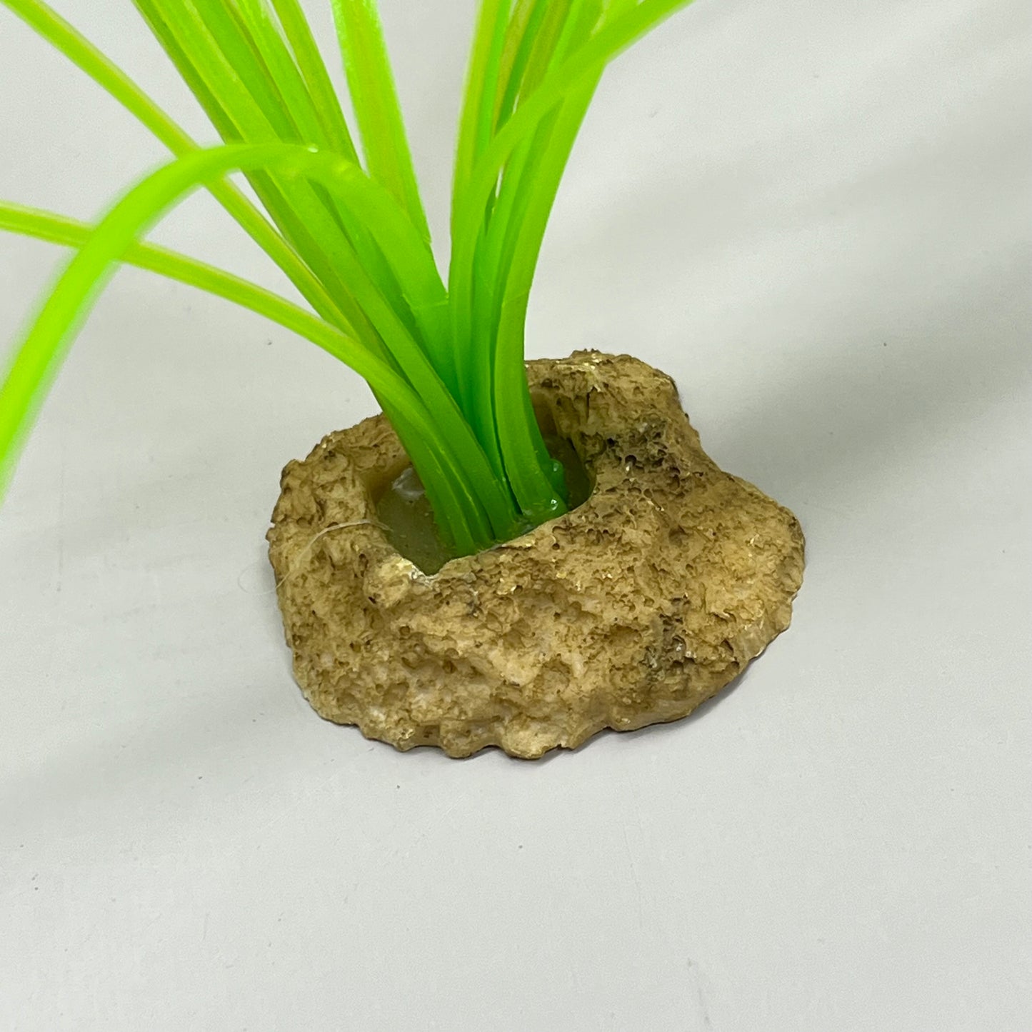 AQUAGLOBE (4 PACK) Large Lotus Plant w/ Faux Rock Base for Aquarium 14" Tall AQ.LOTUS.L