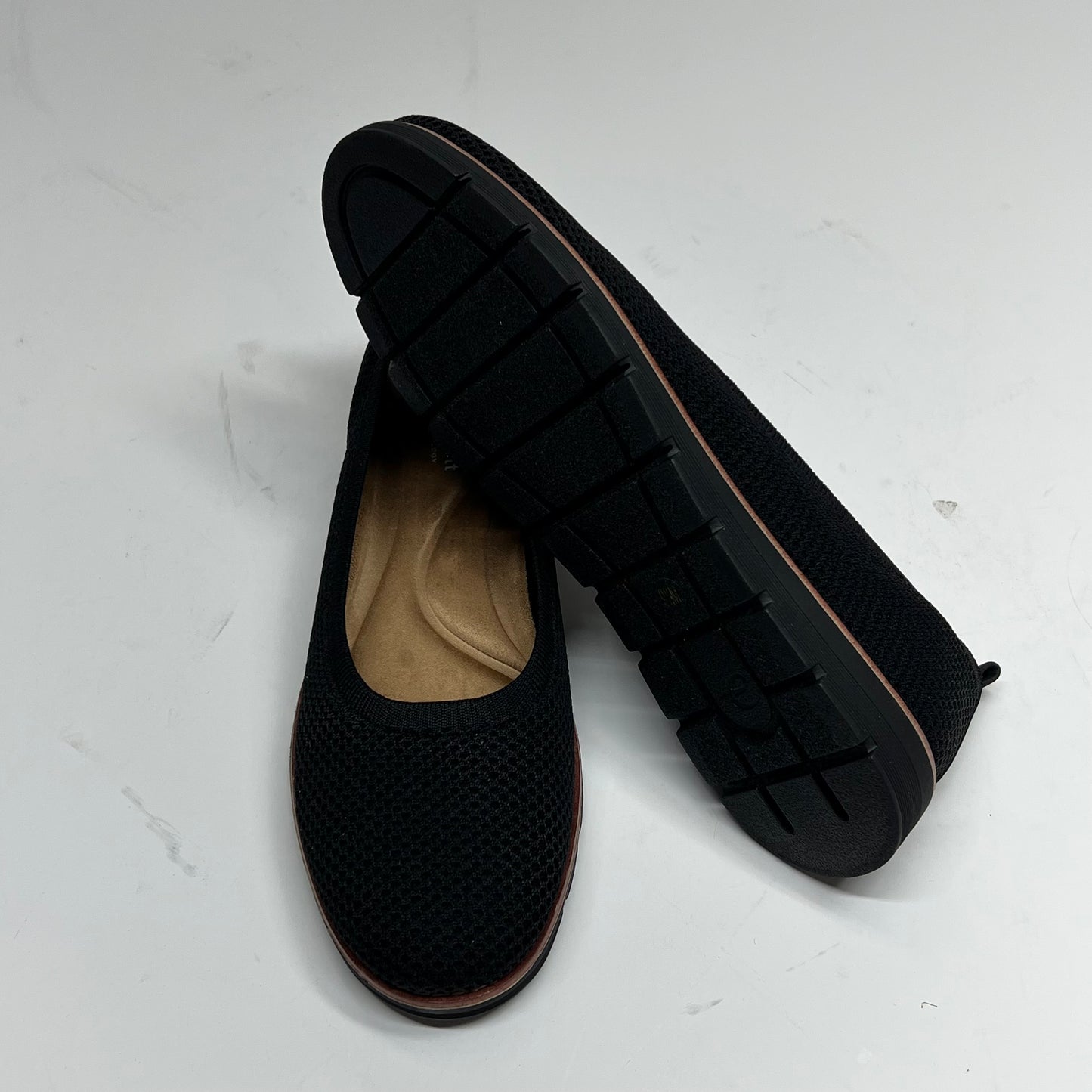 EASY SPIRIT Kellina Slip-on Flats Ultra Lightweight Women's Sz 9.5M Black (As-Is)
