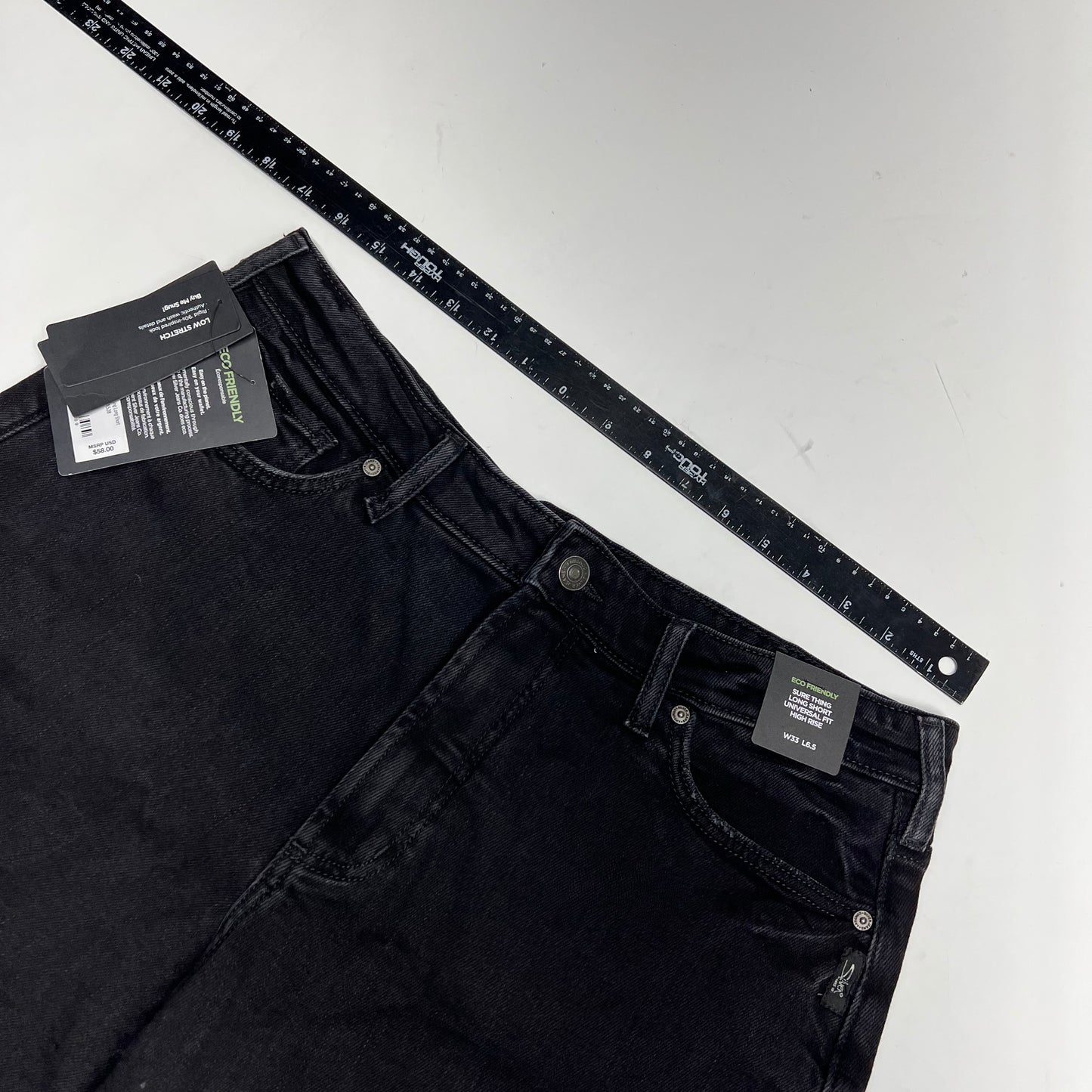 SILVER JEANS CO Sure Thing Long Jean Short Womens Size 33/6.5 Black L28517BOA528