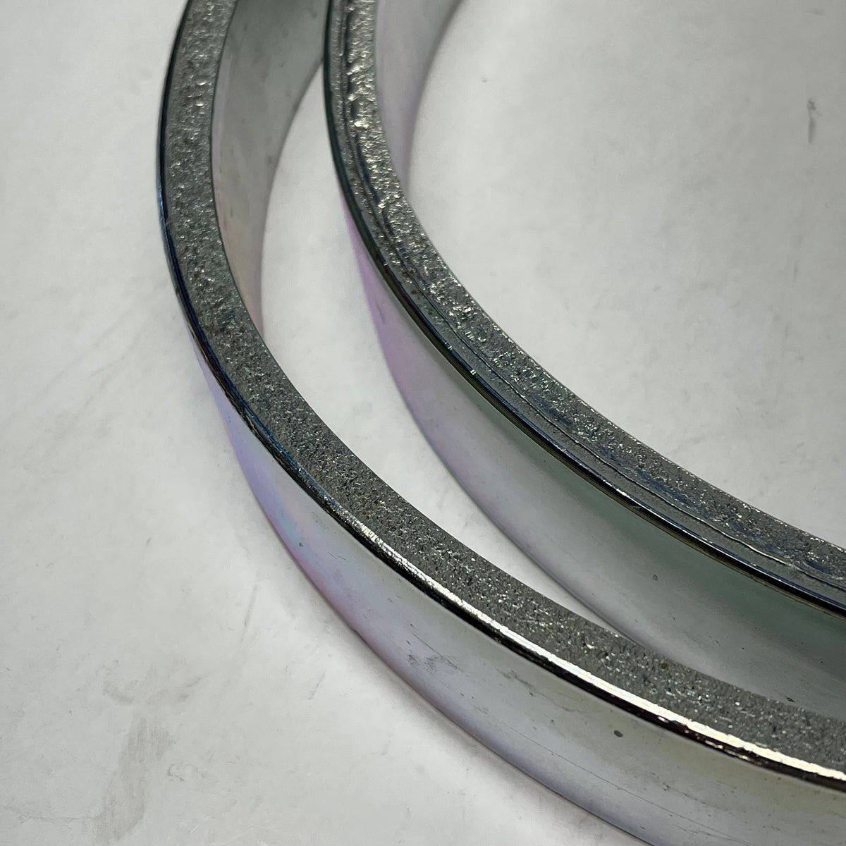 PHD Riser Clamps For Supporting & Stabilizing Vertical Pipe 12" Silver 550/551