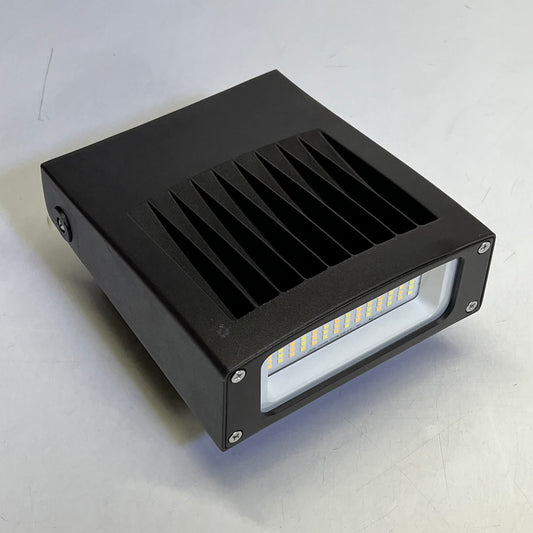 COOPER LIGHTING Lumark AP Selectable Colors Led Wall Pack 30W Bronze 13612590