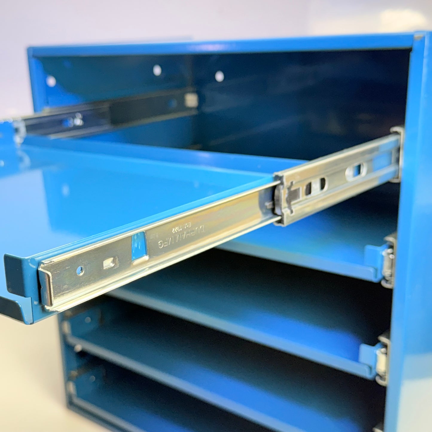 DURHAM MFG 5 Drawer Small Parts Slide Rack Cabinet Class C 12-1/2"x 20-1/2"x 21"  Blue New-Other