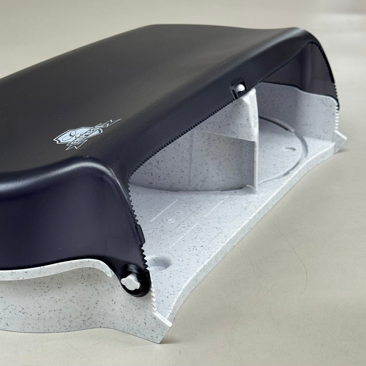 EMPRESS Twin Dispenser For 9" Jumbo Bath Tissue 19"X9"x5" Black/White EMP4000