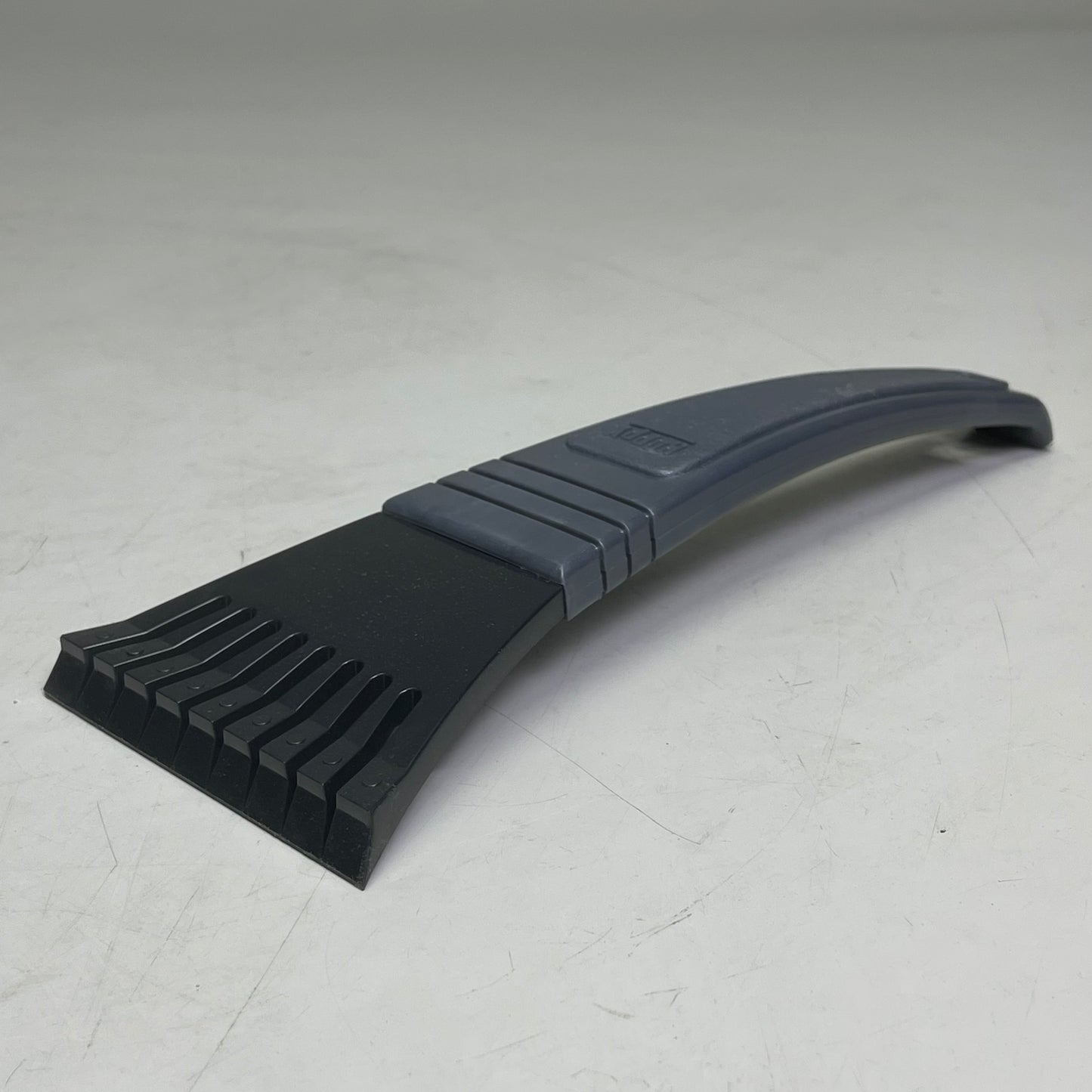 HOPKINS (2-PACK) SubZero Bear Claw Ice Scraper 10" 16721