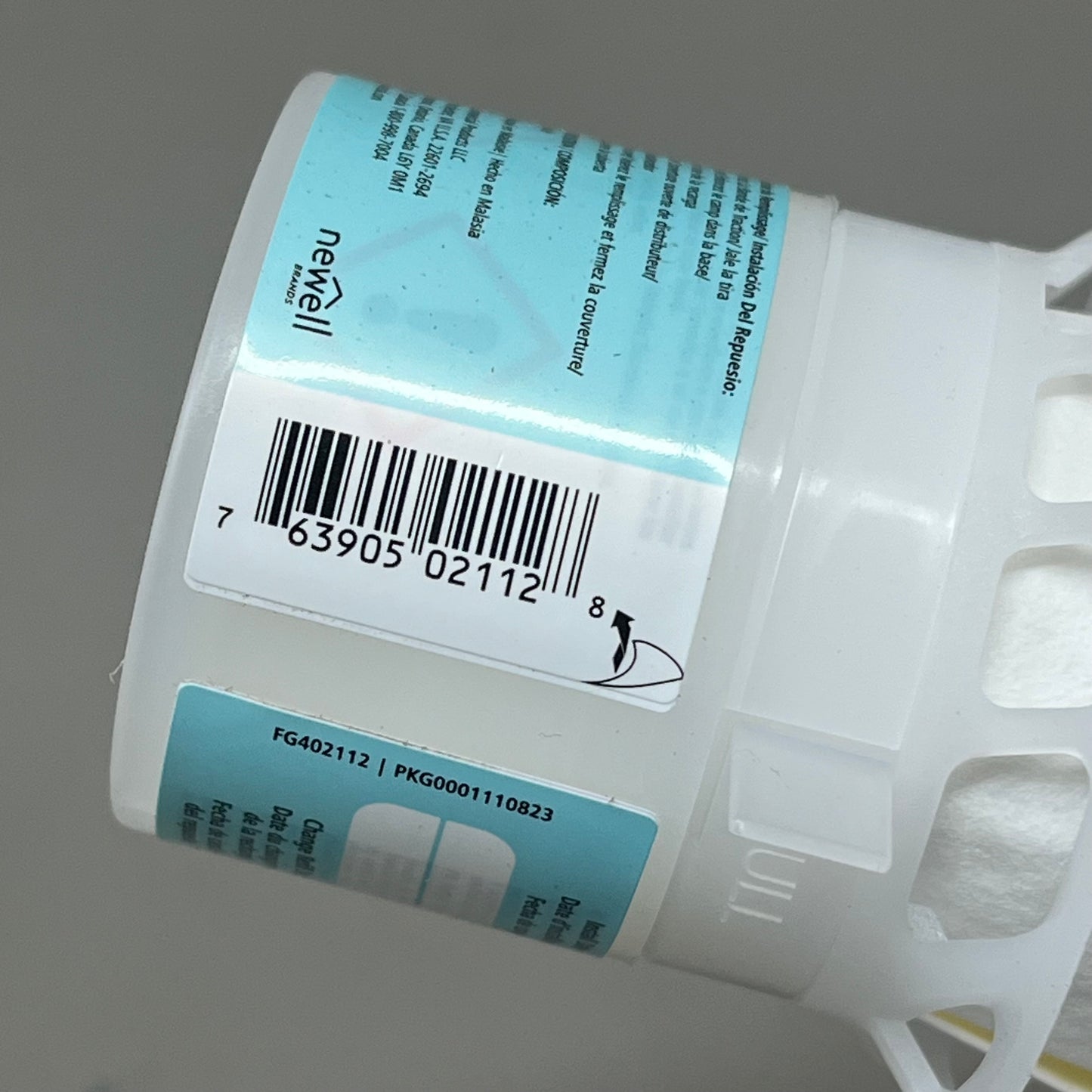 RUBBERMAID Continuous Air Freshener Cartridge - Blue Splash S-18742