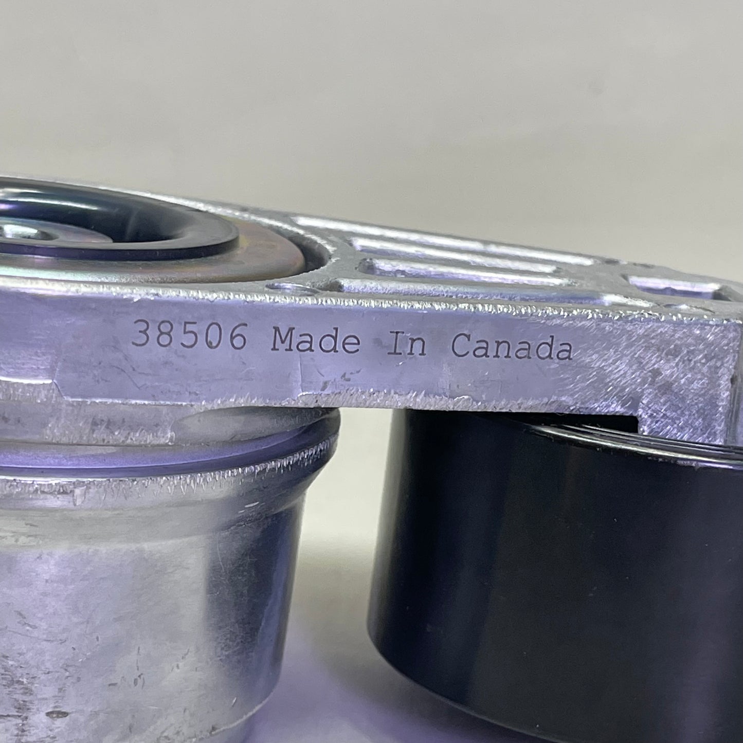 GATES FleetRunner Heavy-Duty Drive Belt Tensioner Steel & Black 38506