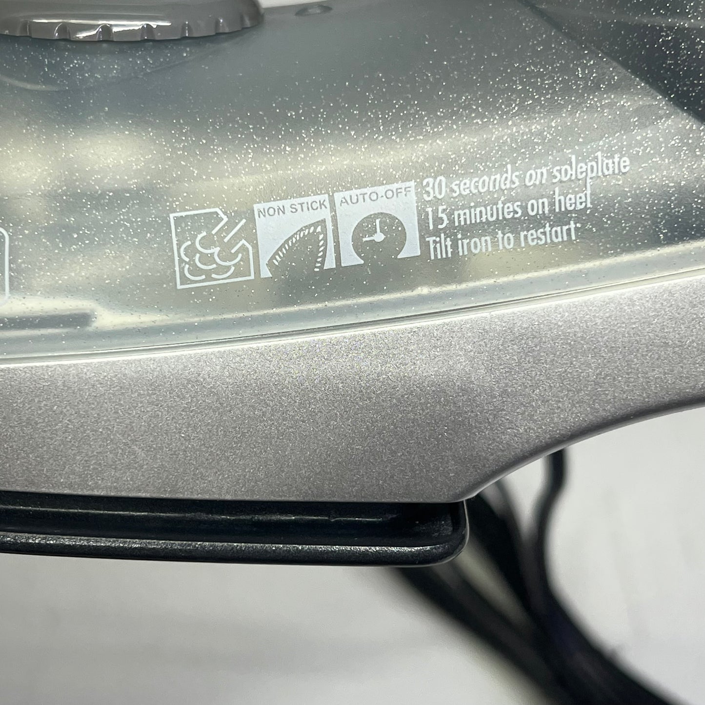 HAMILTON BEACH Lightweight Iron 3-Way Position Sensing Auto Turn Off HIR200B