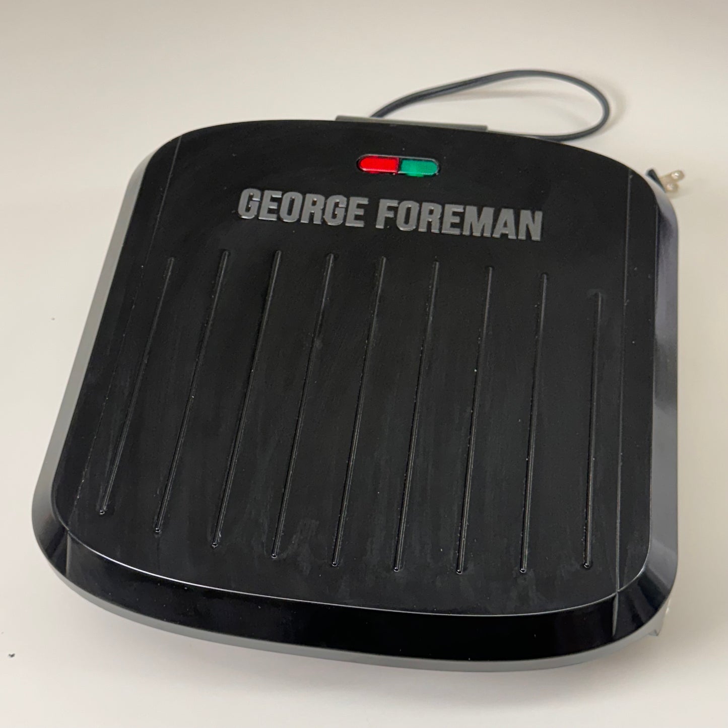 GEORGE FOREMAN Family Sized 4 Serv Grill & Panini Press 60sq. in Black GRES060BS