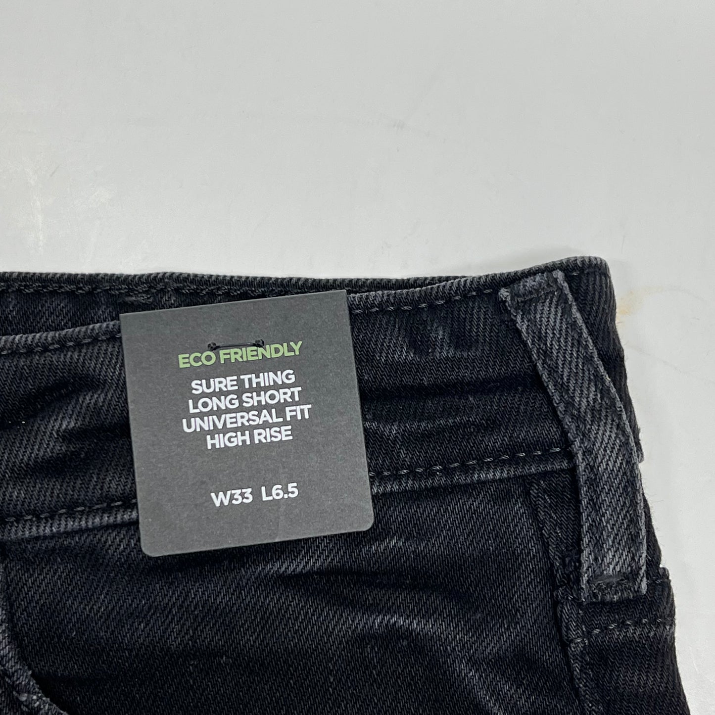 SILVER JEANS CO Sure Thing Long Jean Short Womens Size 33/6.5 Black L28517BOA528