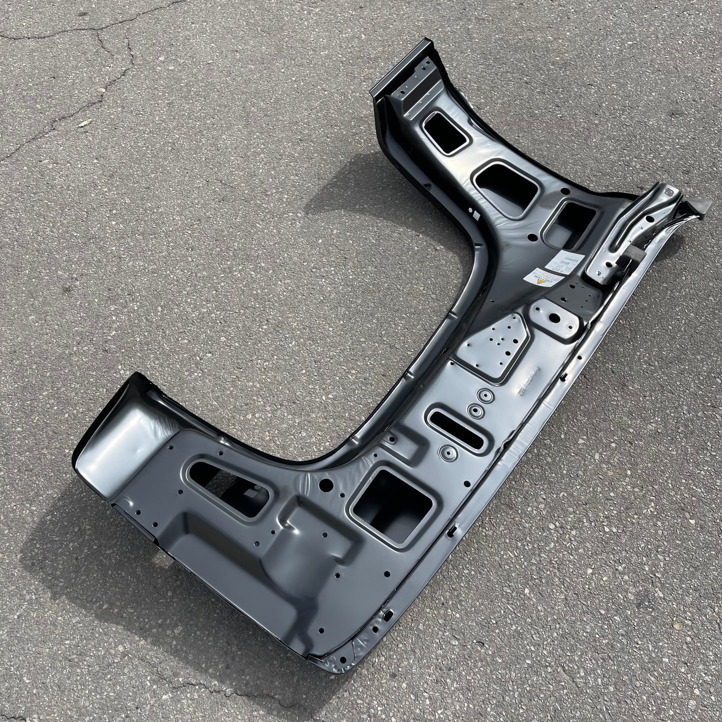 ZA@ TONG YANG Front Left Fender for Chevy / GMC Truck 1981-1987 Black CV-10003A-LH (AS-IS)