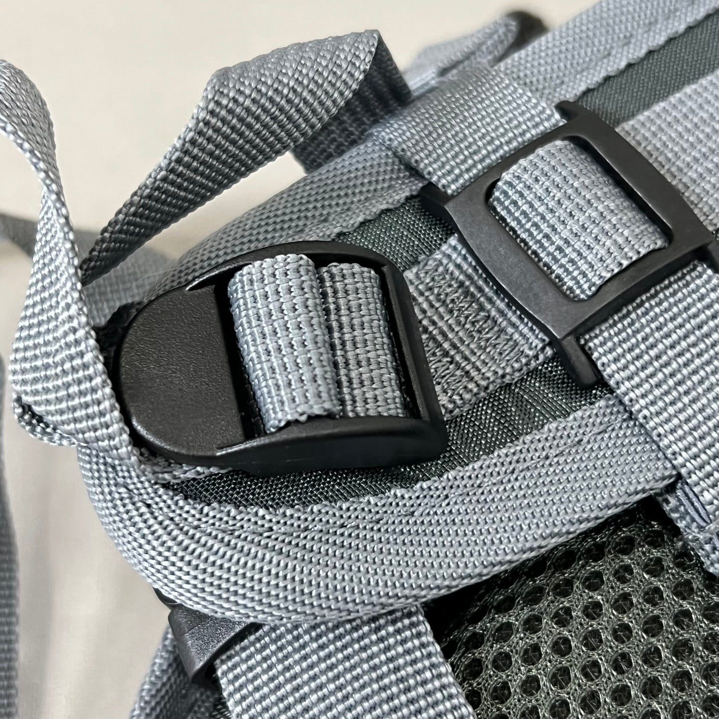 AMERICAN OUTBACK World Famous Hiker Sports Hydration Pack 2L Blue/Grey XHB-049