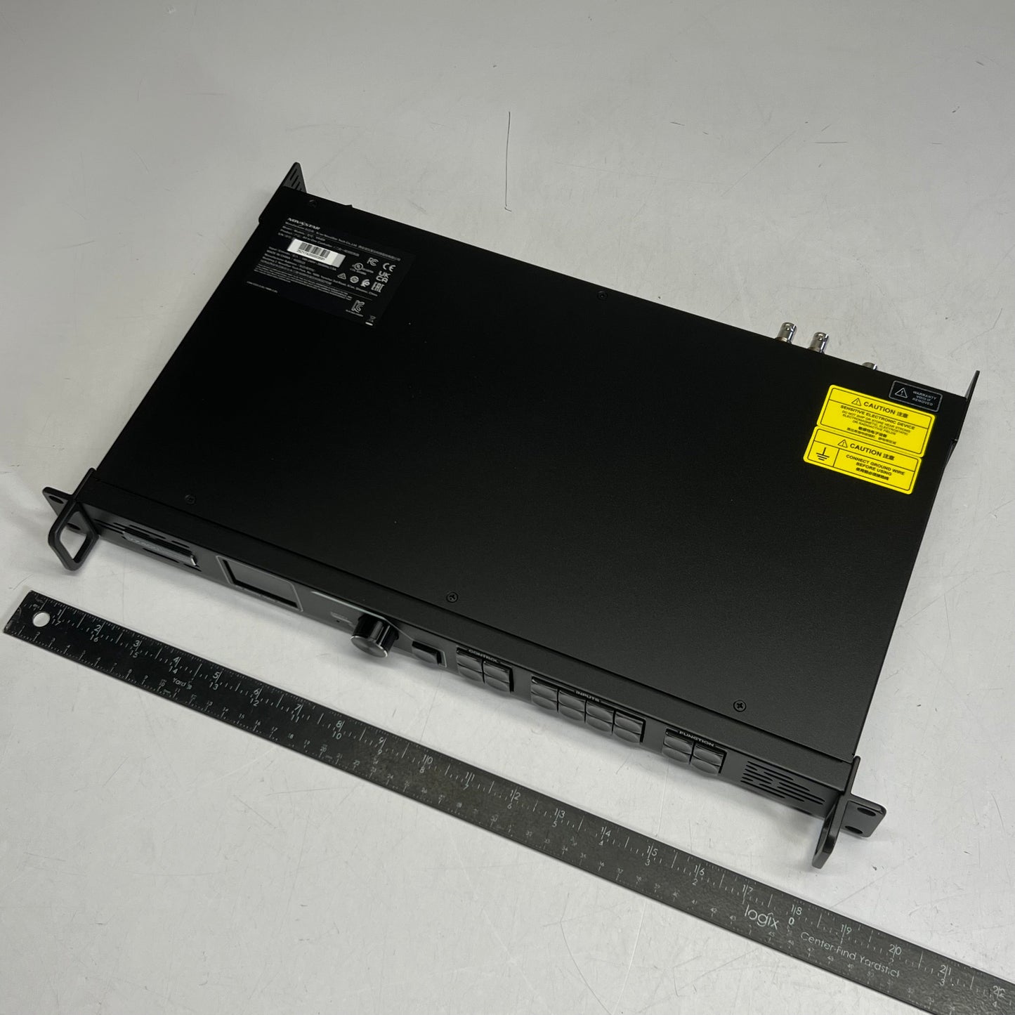 NOVASTAR All-in-One Video Controller Processor Sz 10" x 19" VX400