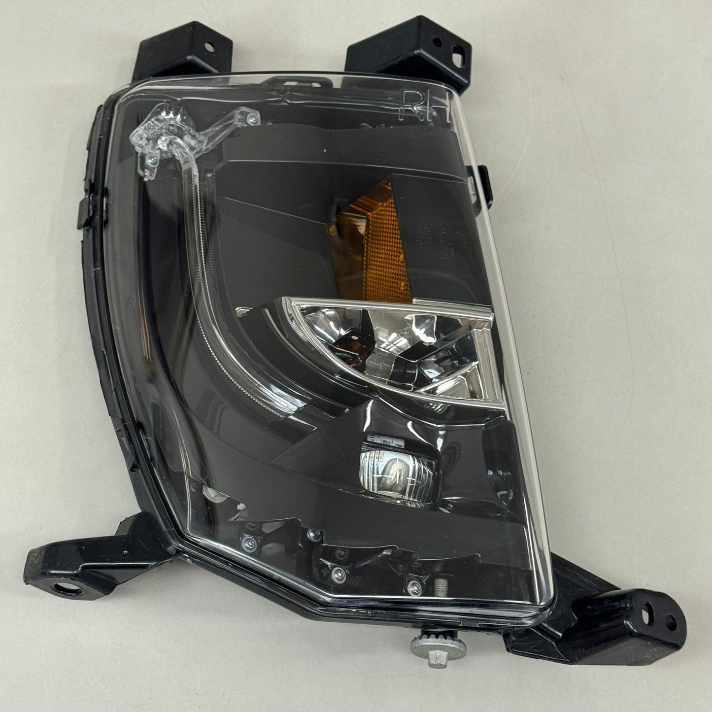 TESLA Front Fog Lamp Assembly Right Hand SAE Up Model S 00140145-23-0000