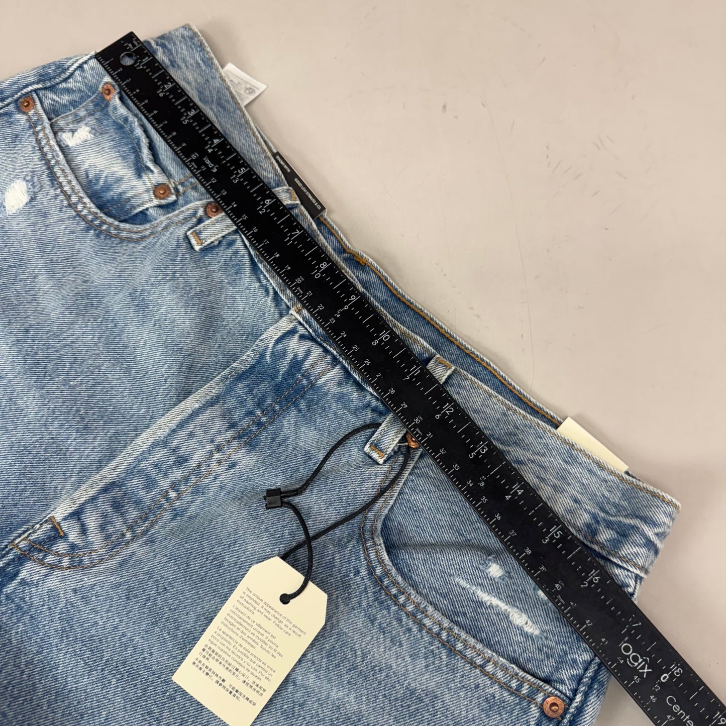 LEVIS 501 Original Fit High Rise Shorts Women's Sz 32 Vague Finish Medium Wash