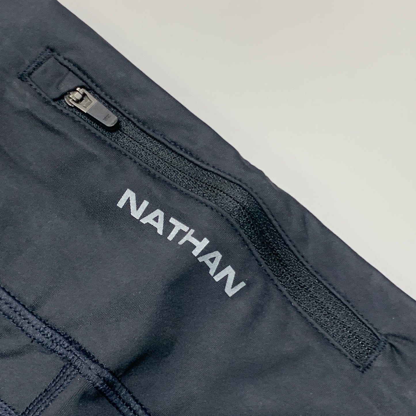 NATHAN Interval 6" Inseam Bike Short Women's Black Size Large NS51520-00001-L