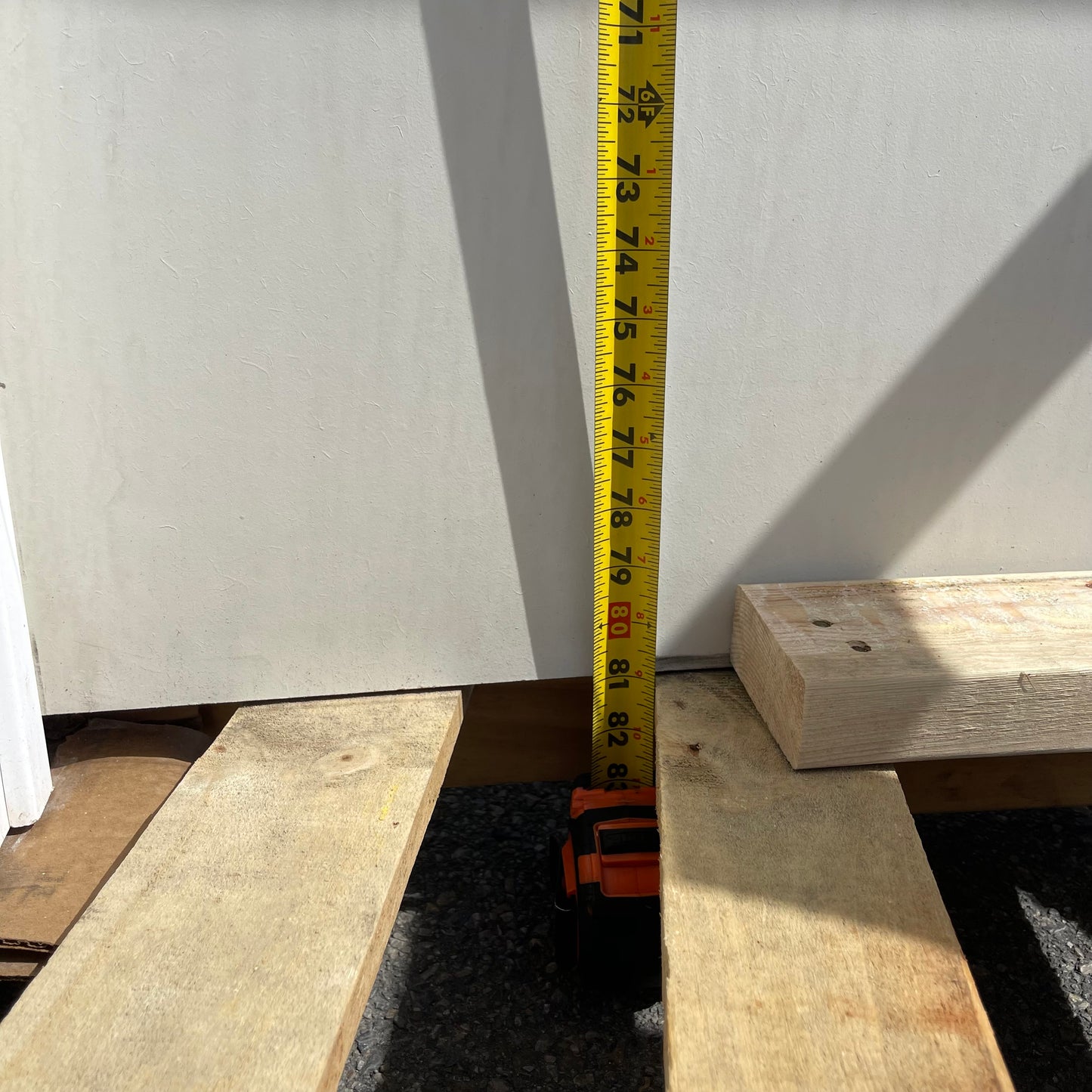 ZA@ Pallet of JELD-WEN Single Door, White 81”x32” (AS-IS)