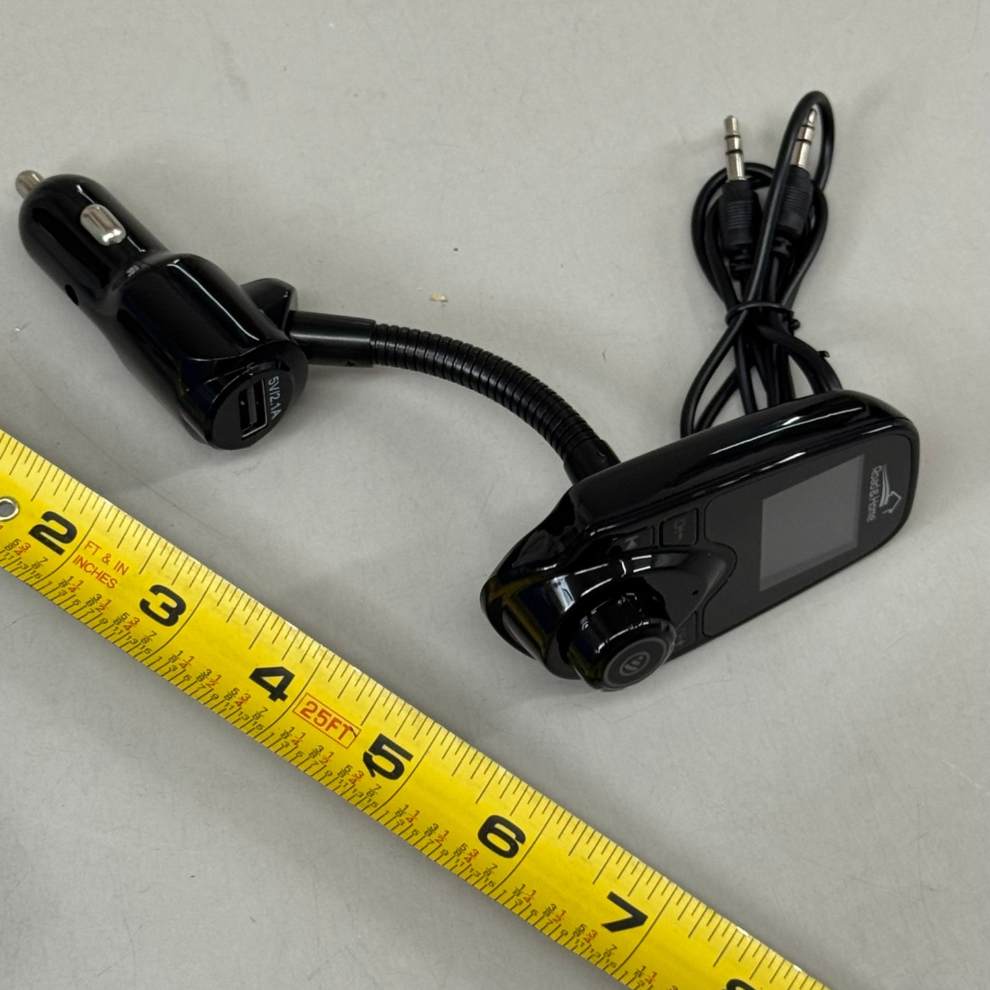 ROAD & HOME FM Transmitter Bluetooth 2.1A Output 1.44" LCD Display RVP187-09120