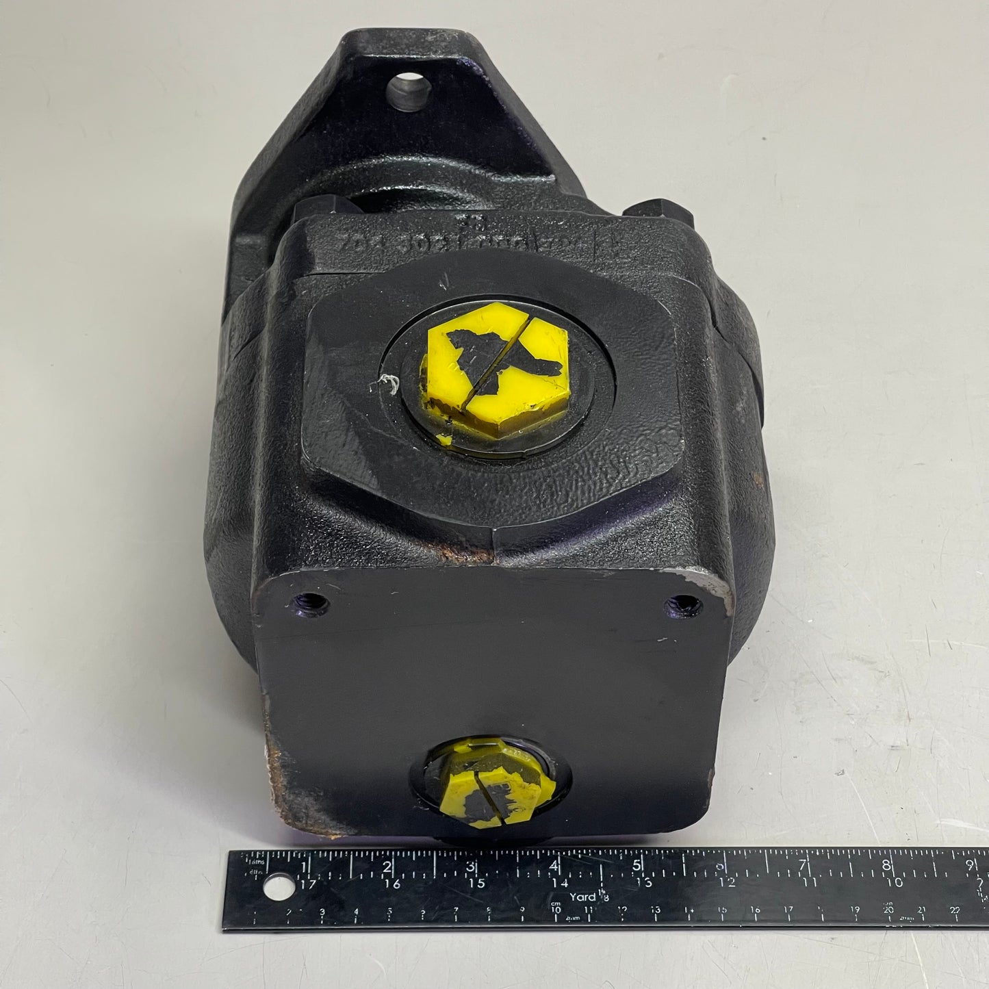 PARKER Hydraulic Pump Motor 10"x7"x7" Black 7049110006