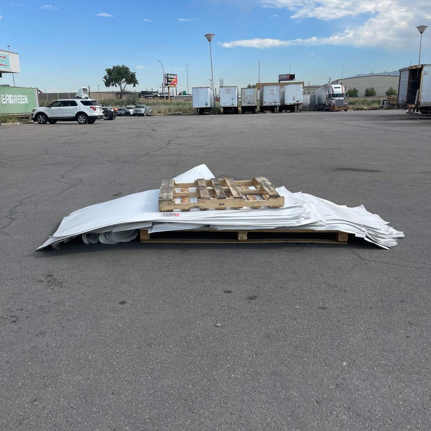 ZA@ Pallet of MIXED Large Paper Sheets 96”x48” (AS-IS)