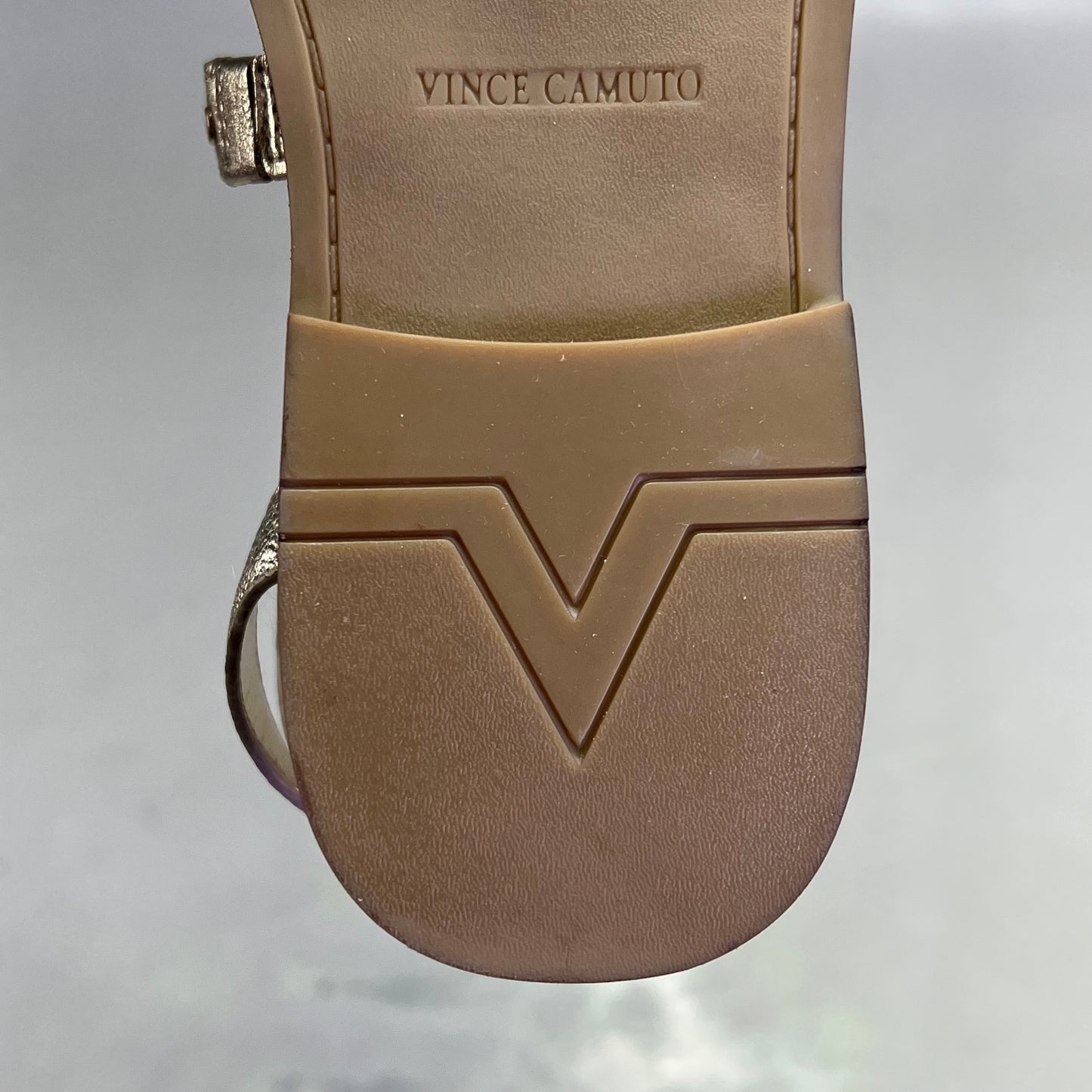 VINCE CAMUTO Leather Studded Gladiator Sandals Women's Sz 9M Egyptian Gold