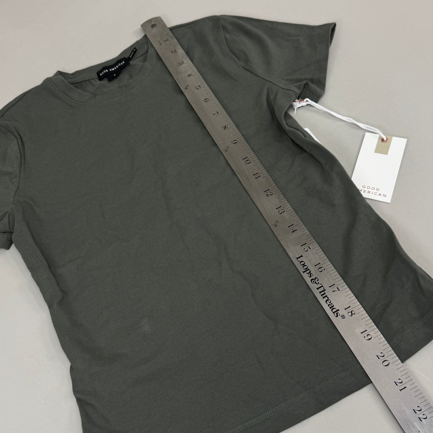 GOOD AMERICAN Green Stretch T-shirt Women's Sz S Fatigue001 GT0346