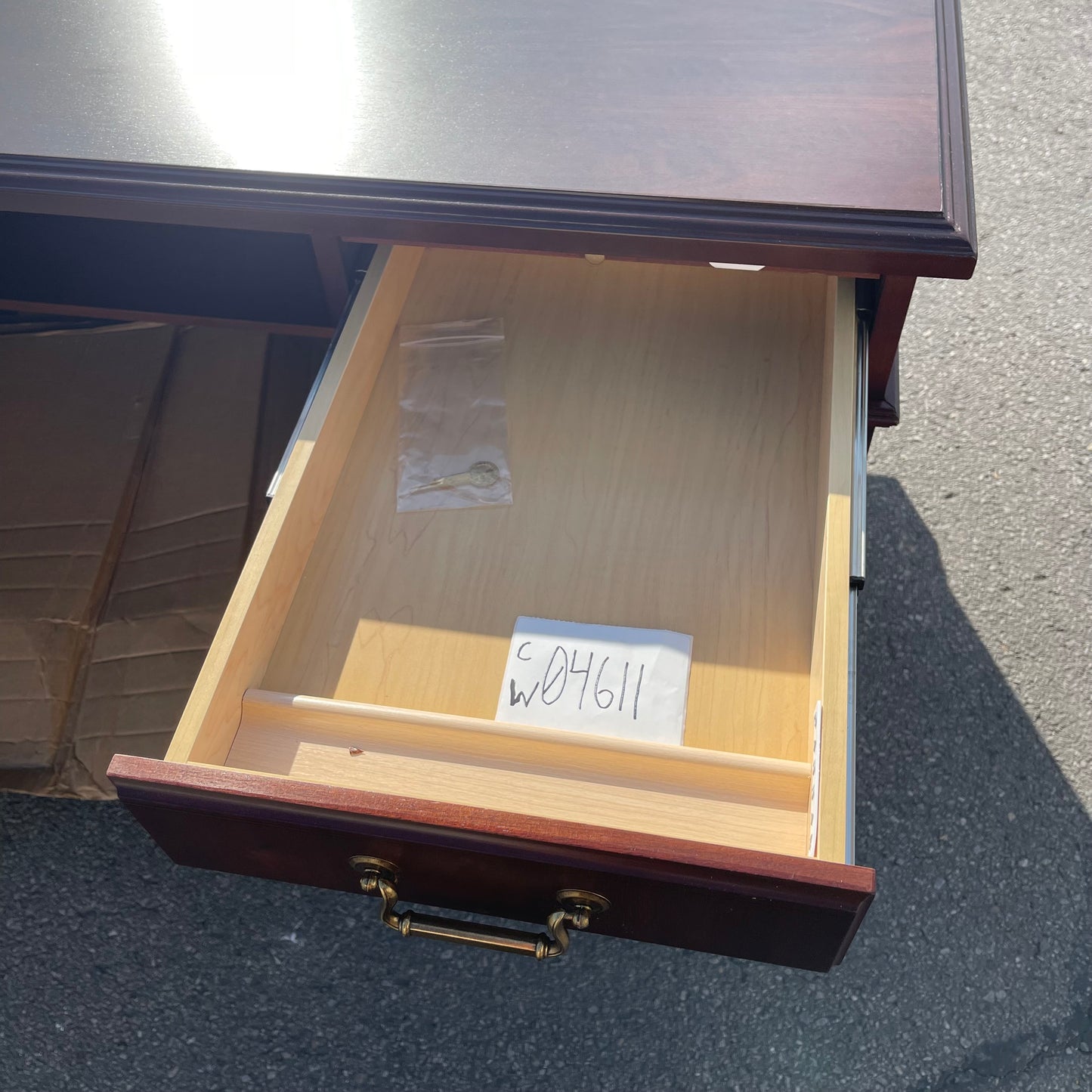 DARRAN Traditional Executive Desk Mahogany