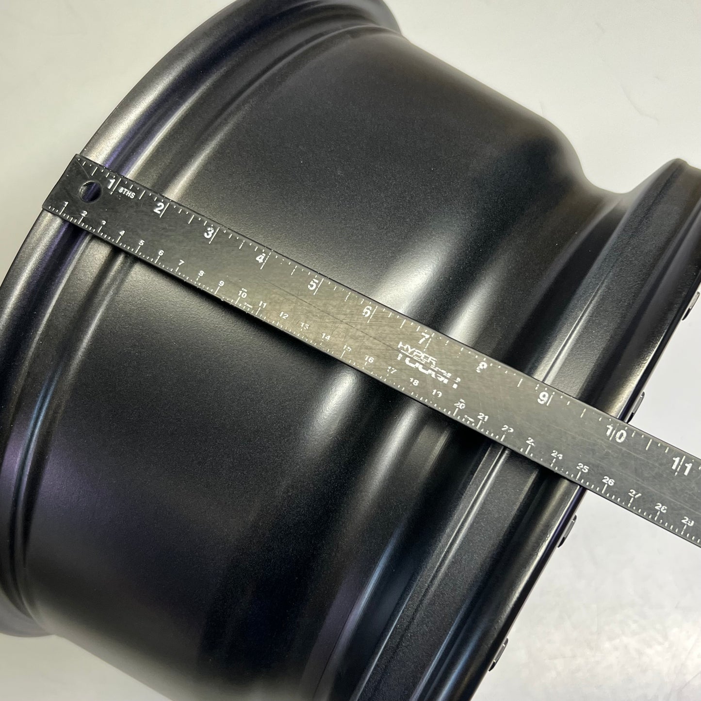 ARENA WHEEL Battle Wheel 17" x 9", Stud Circle: 6 x 139.7 Satin Gun Metal Center Stain Black Lip A101