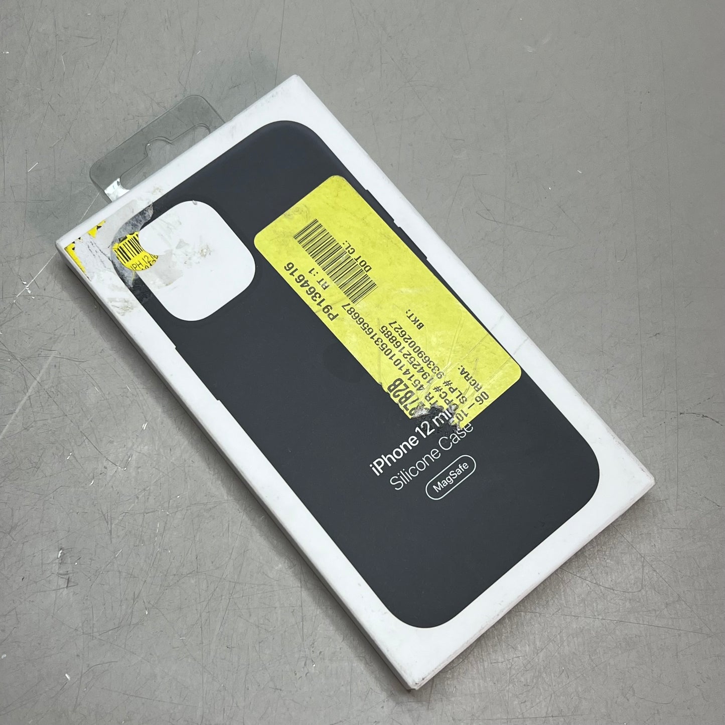 APPLE iPhone 12 Mini Silicone Case W/ MagSafe Black MHKX32M/A (Return)