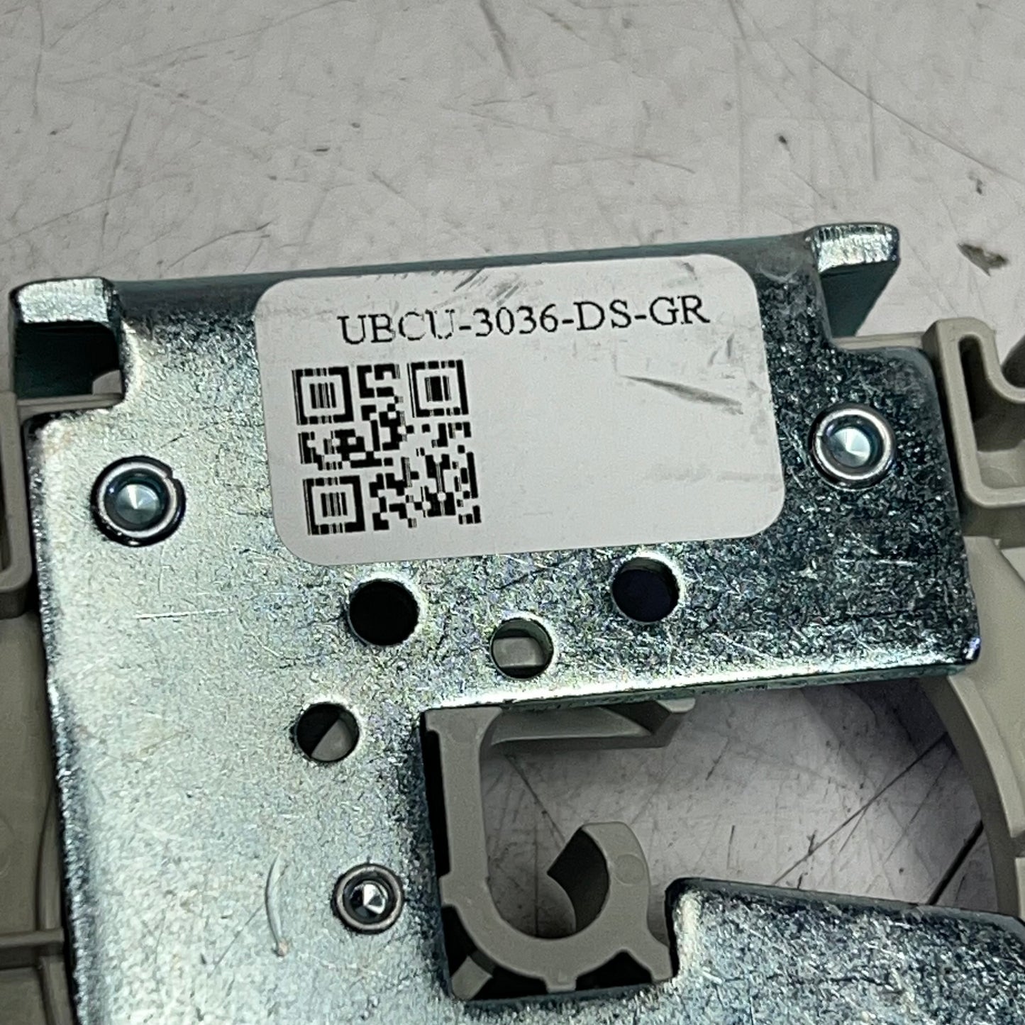 MECHO/5 Standard Bracket Roller Shade Chain Drive & Idle End UBCU-3036-DS-GR