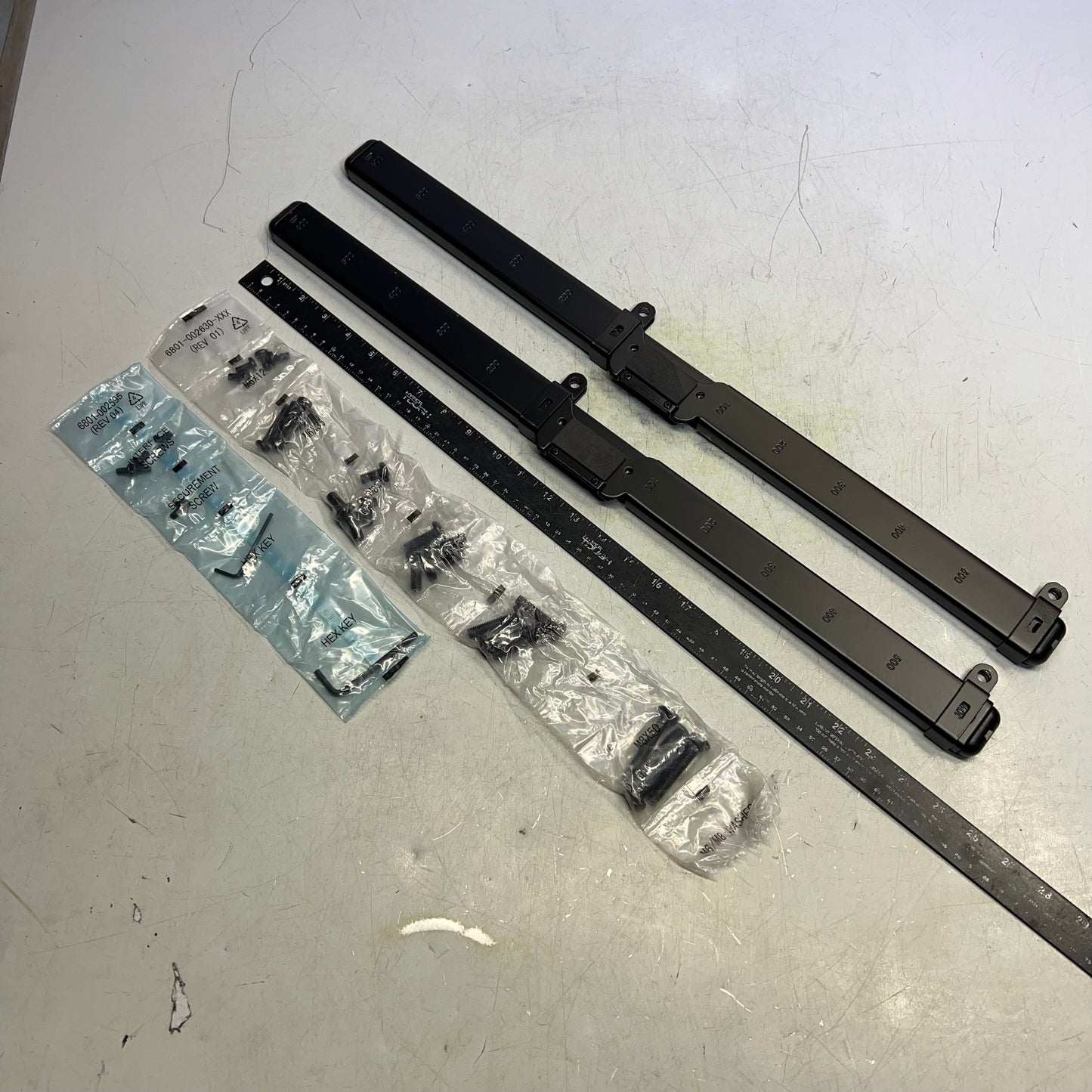 SANUS Heavy Gauge Steel Full Motion TV Mount Low Profile 42"-90" Black VLF728