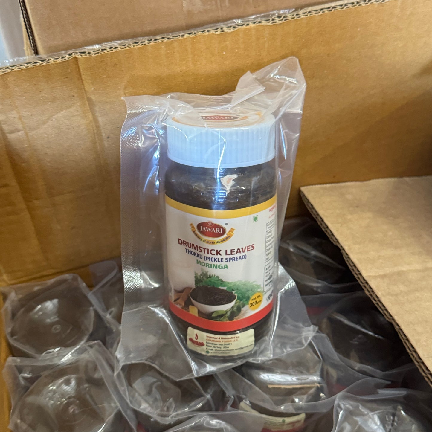 ZA@ Pallet of MIXED Merv 7 Pleat Captures, Storage Lids Fits, Traditional Chinese Sauce, Labels, Moringa, Bean Paste ( AS-IS)