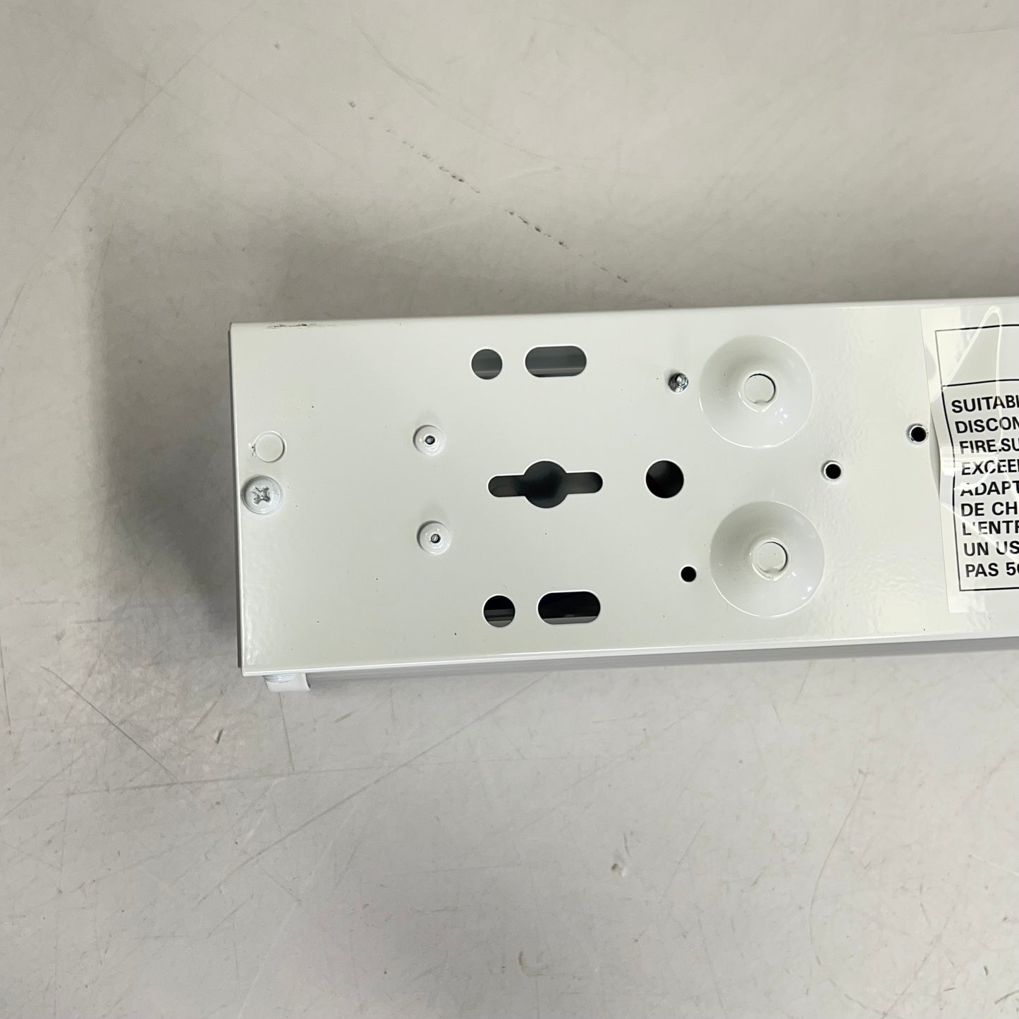 ILP LIGHTING Linear Strip Light 2' 20W Frosted Acrylic White VS2-2L-U-40-FRL