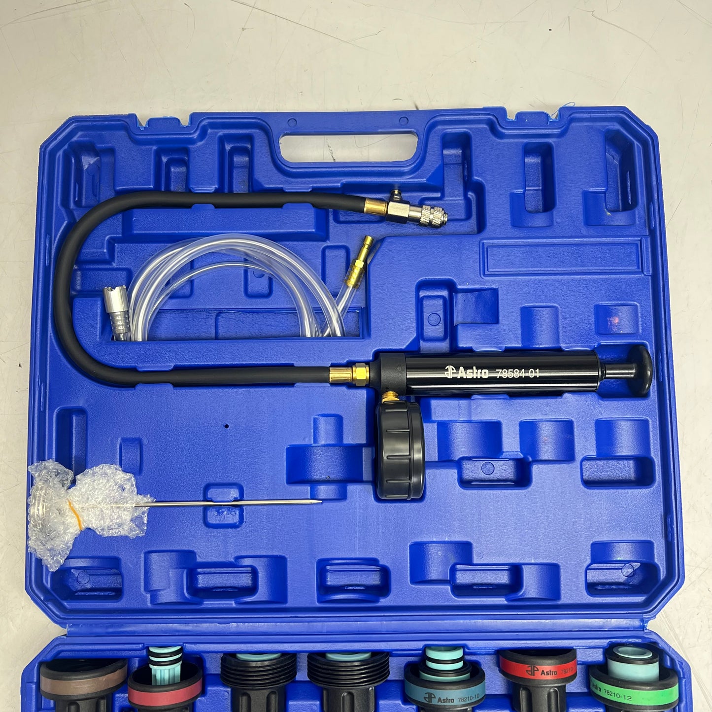 ASTRO PNEUMATIC Uni Radiator Pressure Tester & Vacuum Type Cooling Kit 78584