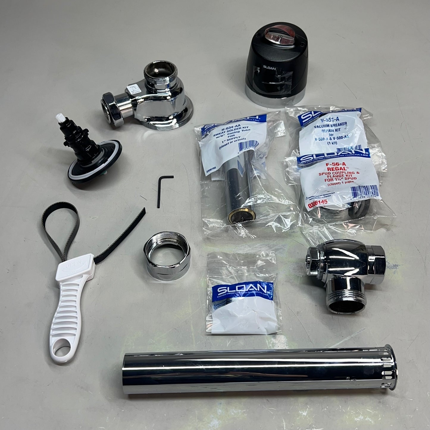 SLOAN OPTIMA PLUS Battery Powered Sensor Activated Flushometer Chrome 8111-1.28