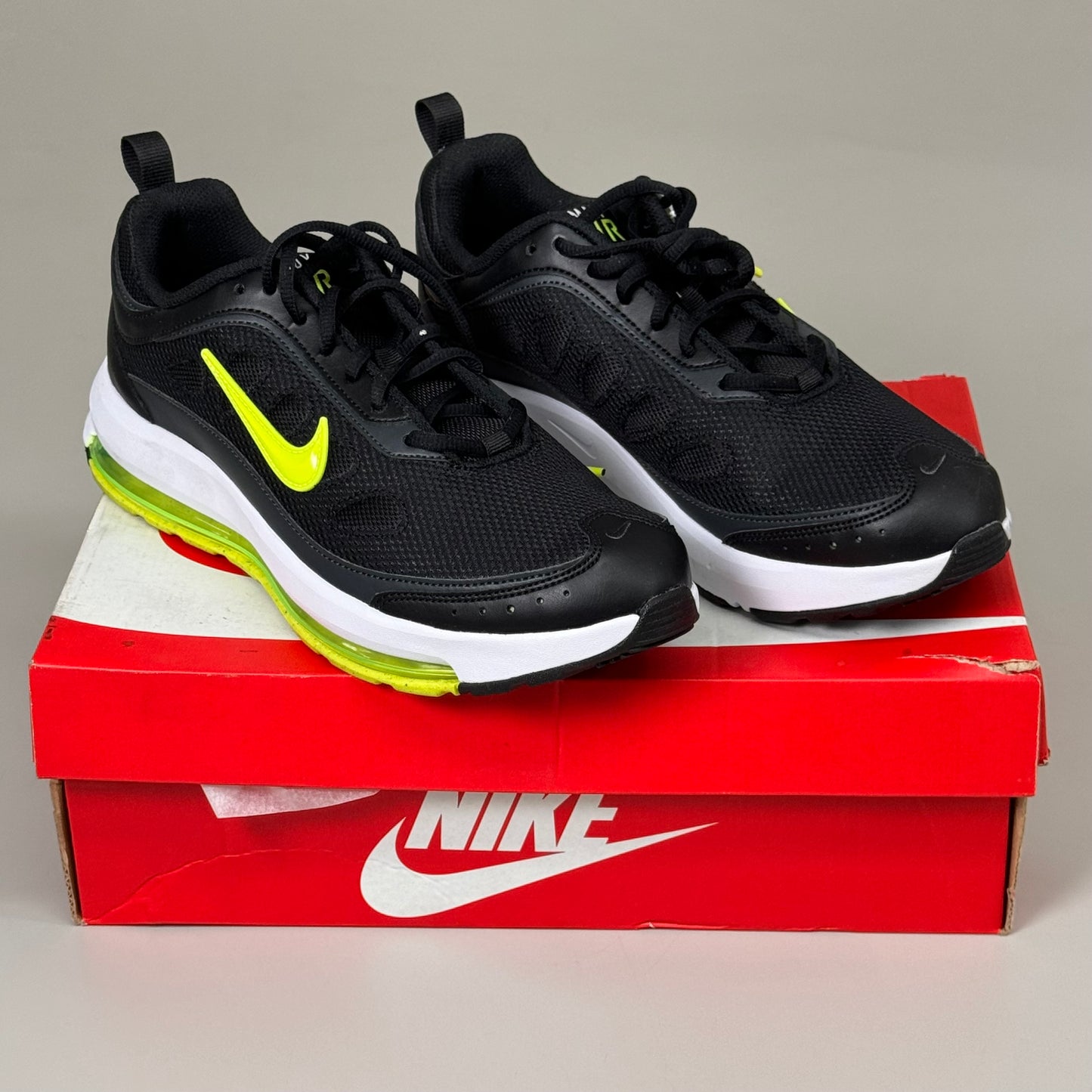 NIKE Air Max Ap Road Running Shoes Mens SZ 9 Black/Yellow CU4826 New Other