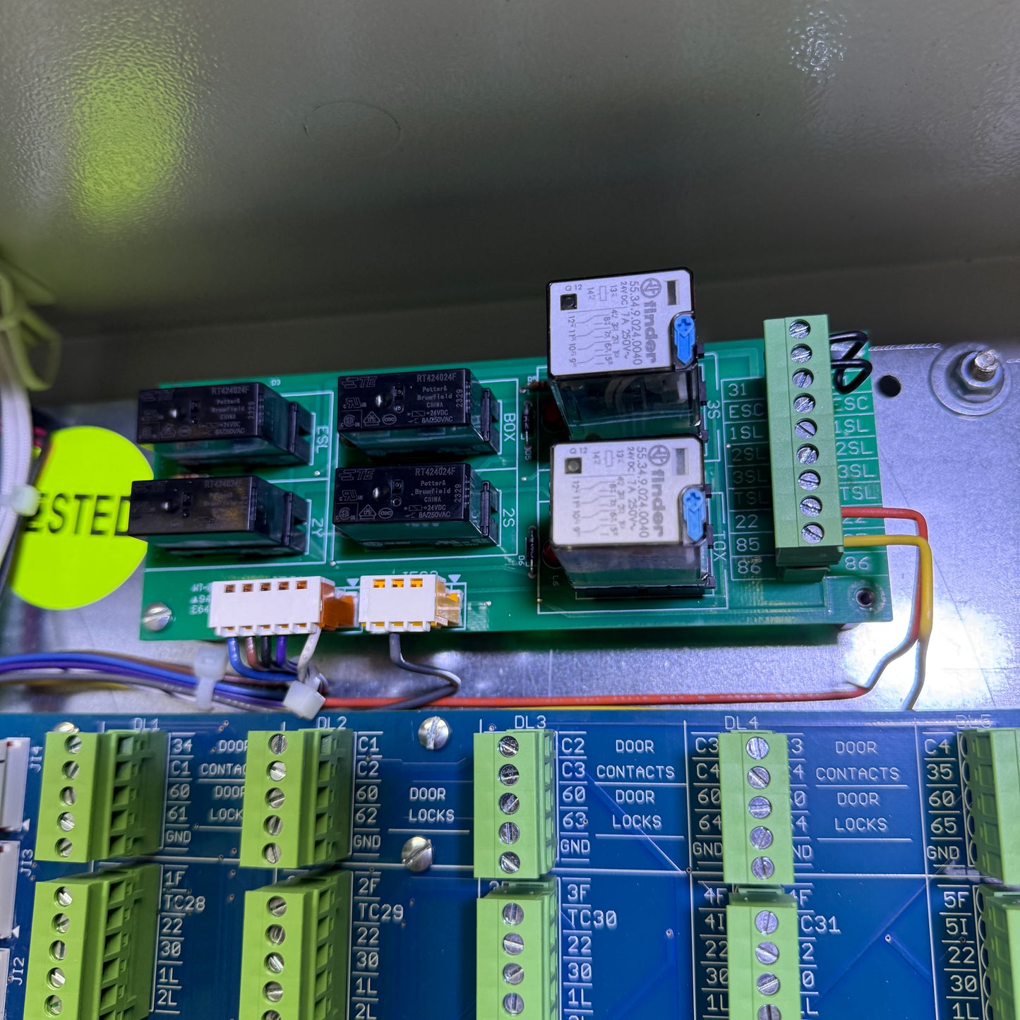 Microprocessor-Based Enclosed Elevator Control Panel w/ MITSUBISHI FR-D700 VFD