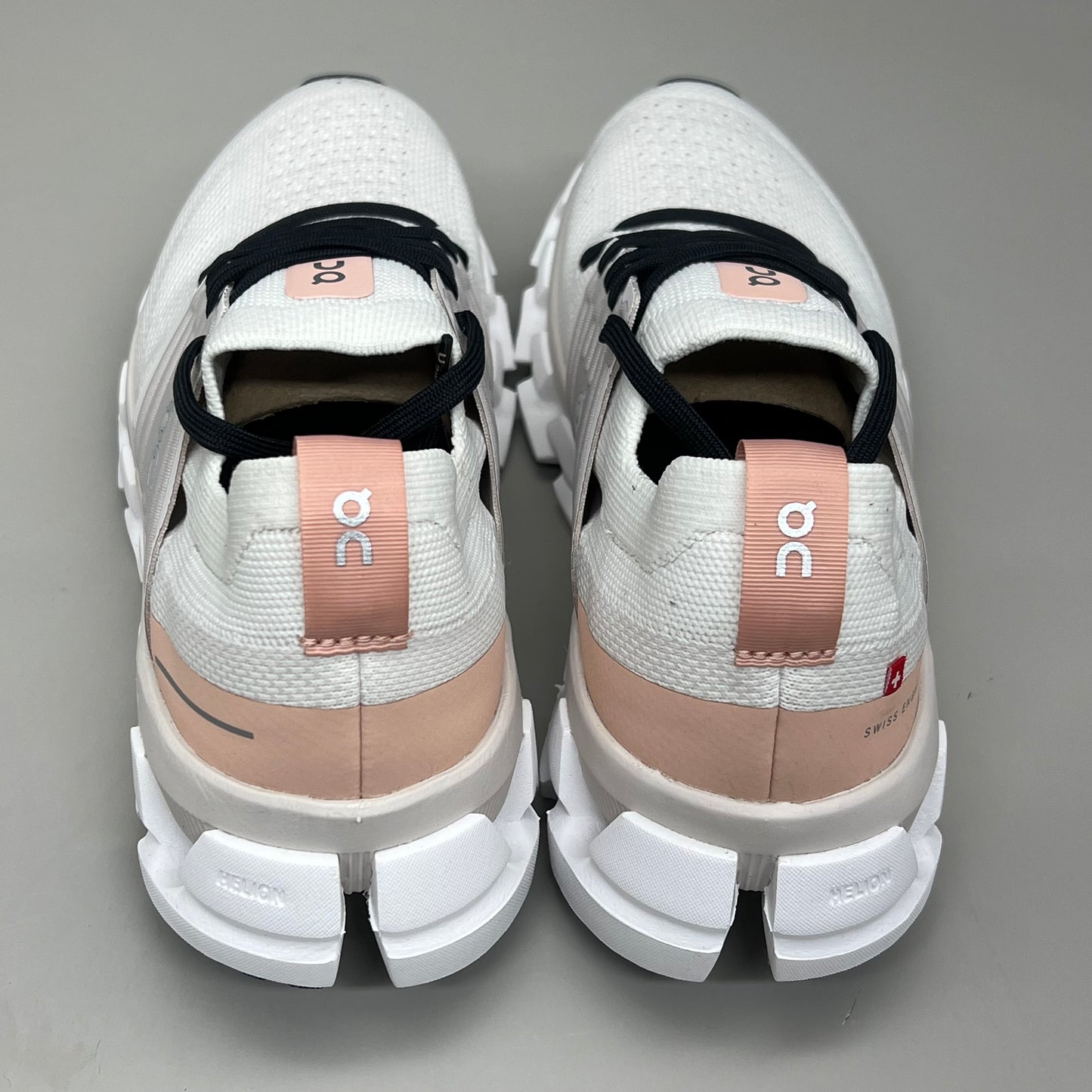 ON Cloud Swift 3 Forward Rolling Sneaker Womens Ivory & Rose Sz 6 3WD10451219