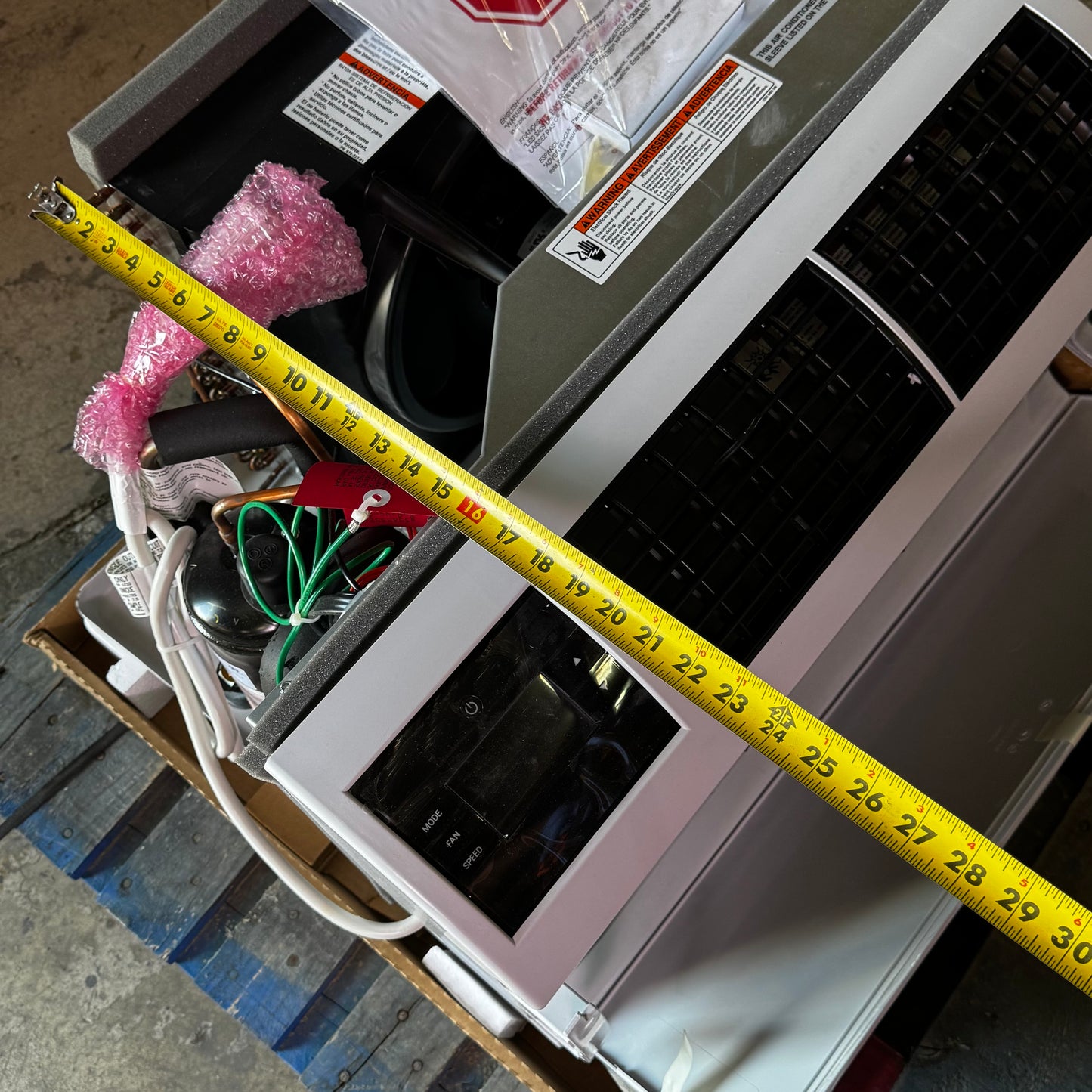 FRIEDRICH Wall Air Conditioners 12000 BTU Cool, 230V White WET10A33A (New Other, Minor Damage)