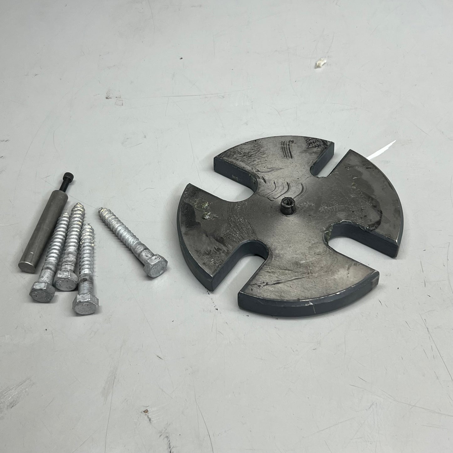 DAKE Arbor Press Ratchet Lever 3 Ton Model 1-1/2b 1-1/4" X 1/14" X 24-1/2" Grey