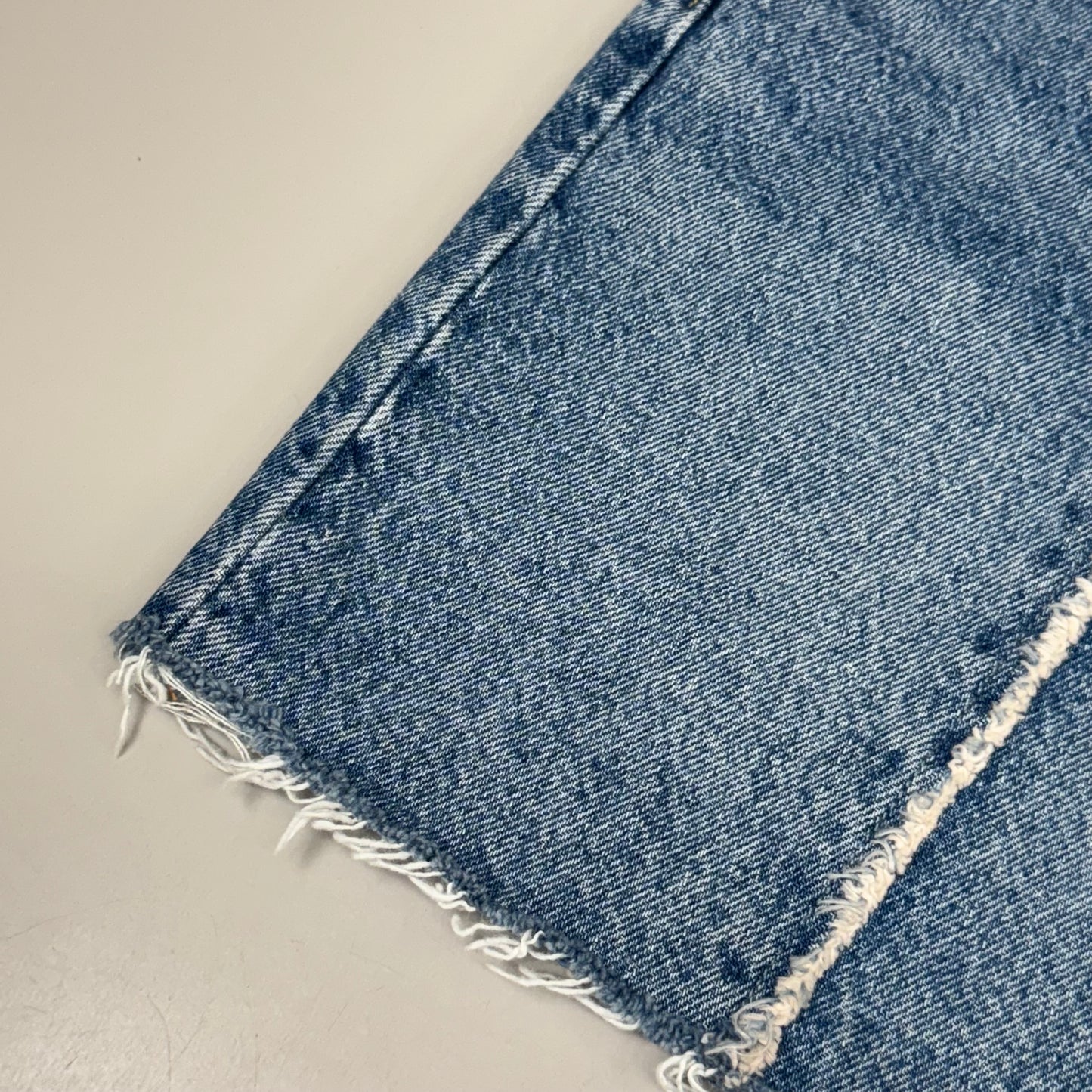 LEVIS Recrafted Icon Skirt Mid Rise Original Women's Sz 32 Novel Notion Med Wash