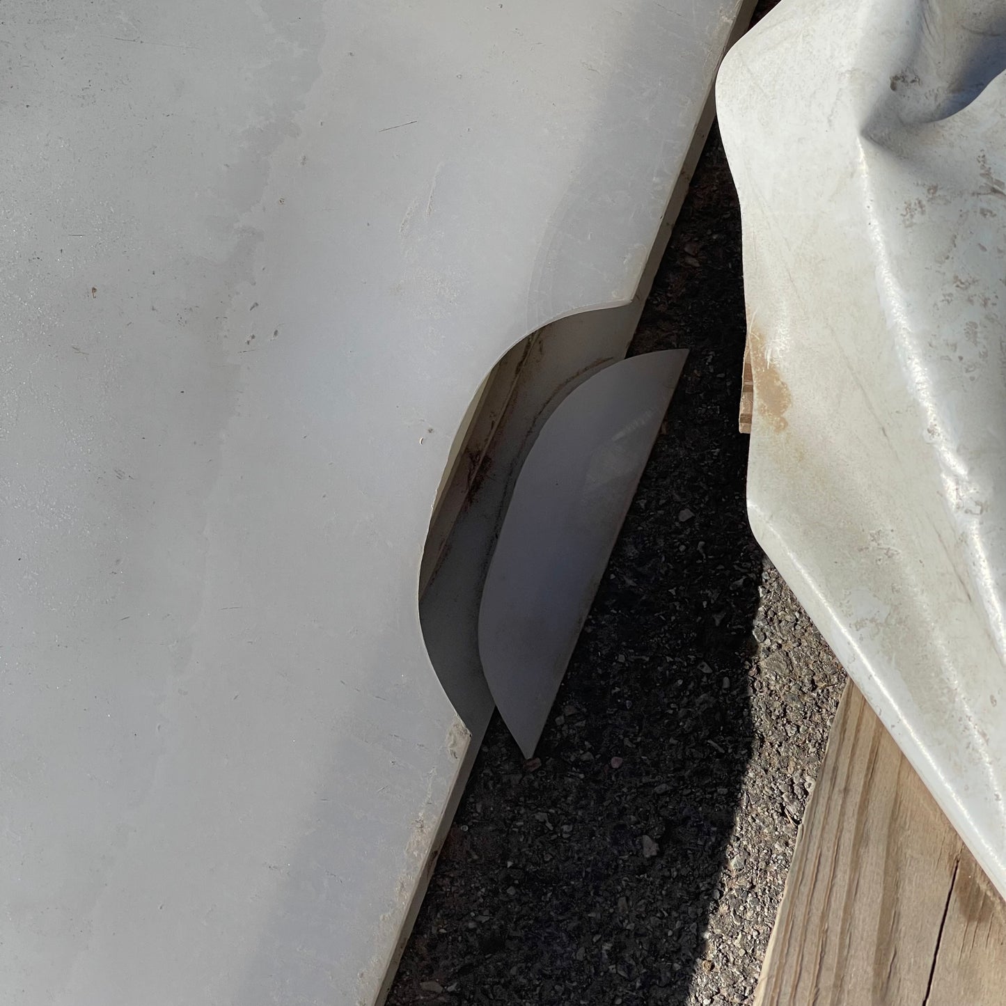 ZA@ Pallet of MIXED White Plastic Sheets 96”x49”