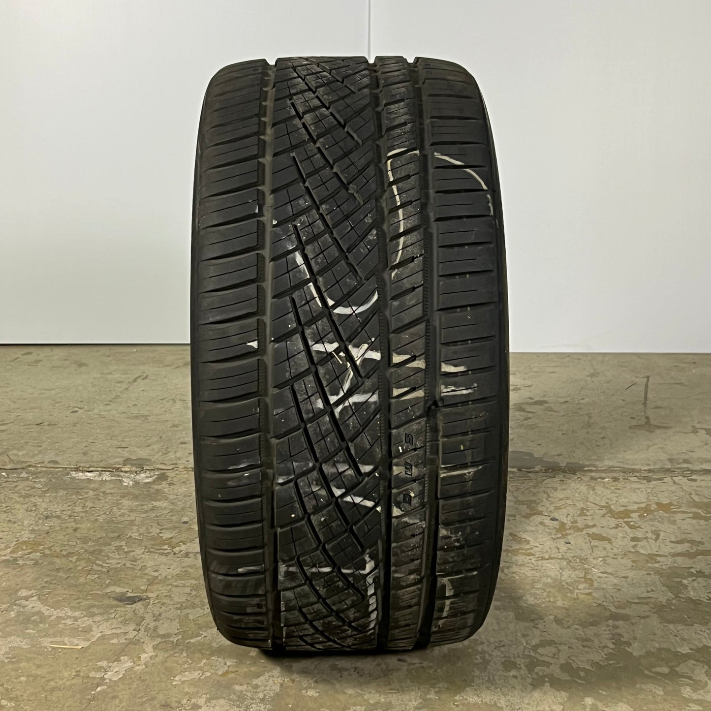 CONTINENTAL SportPlus Tire Sz 285/30ZR19 98Y XL (Used)