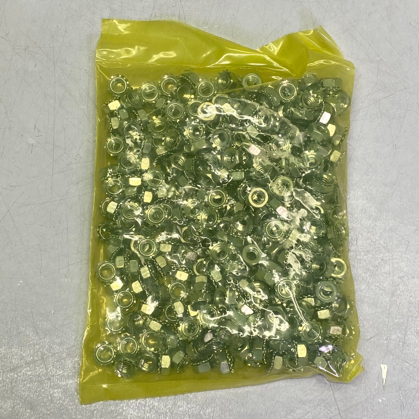 HARDWARE (200 Pcs Aprox) Screws 0.8"L Grey