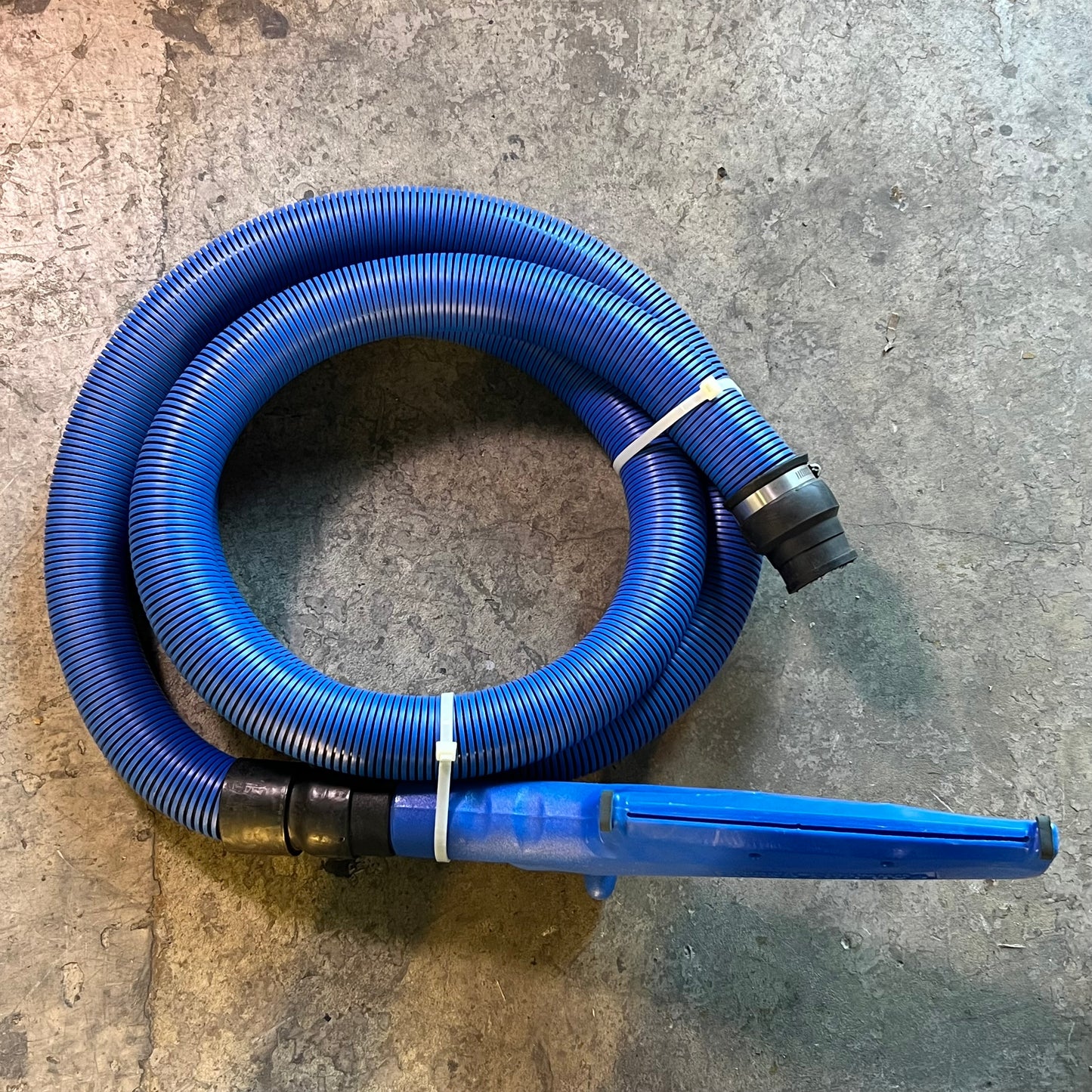 LOWARA Three Phase Vertical Multistage Pump With Motor 47"L Blue 1SV34F022T/D (new Other, Minor Damage)