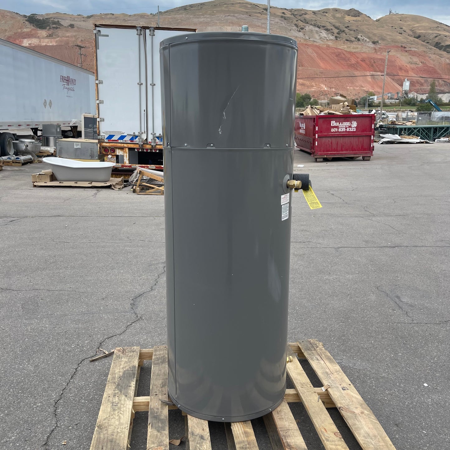 Z@ RHEEM Hybrid Electric Water Heater 50 gal Grey XE50T10H45U1 (New, Small Dent)
