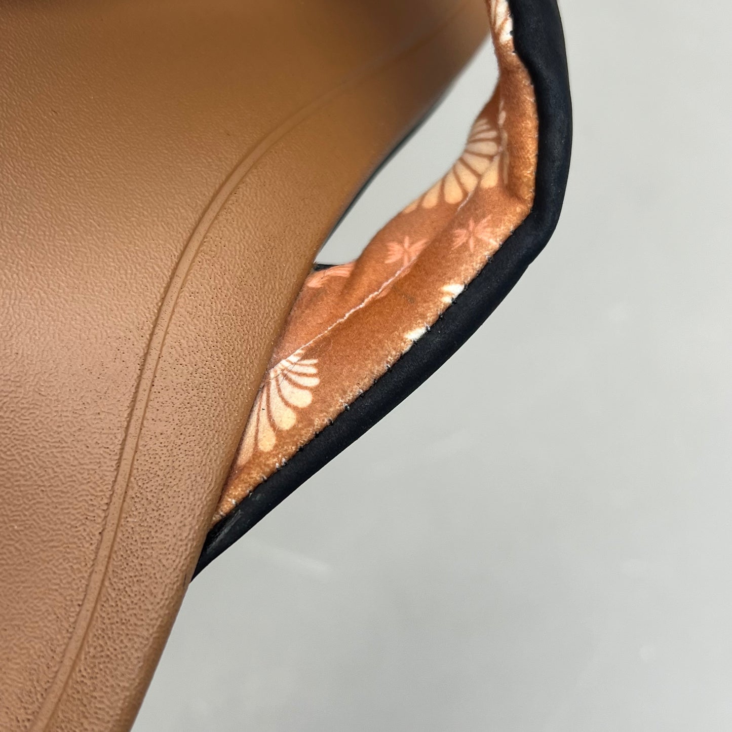 COBIAN Darby Synthetic Suede Strap Sandals Women's SZ 7, EU 37 Black DAR24-001-7