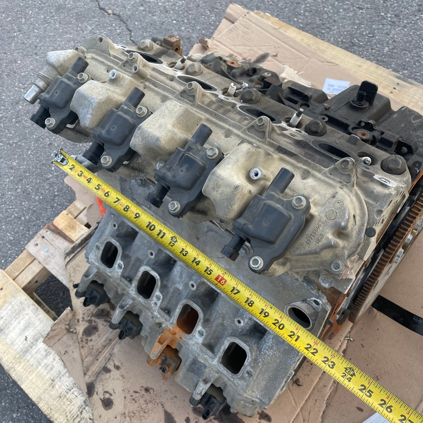 ZA@ Pallet of MIXED V8 Automotive Engine Assembly  (AS-IS)