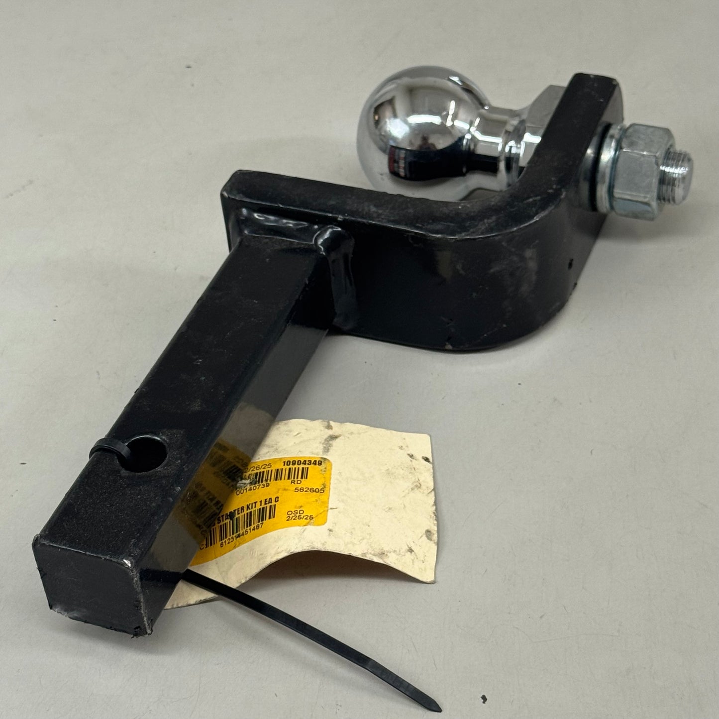 CURT Towing Steel Ball Shank W/Ball (No Pin/Clip) 2" Ball 45148 (As-is (See Images))