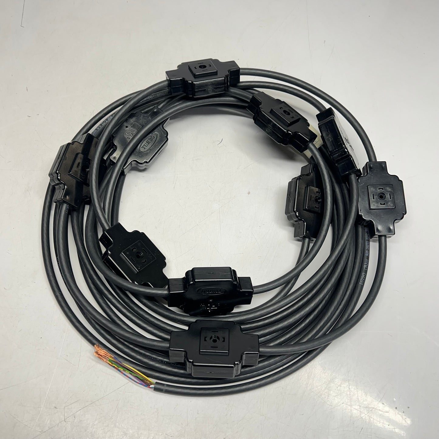 ROYAL UNITED Matrix Electrical Wiring Systems 19' Black MTX11P284M03WC