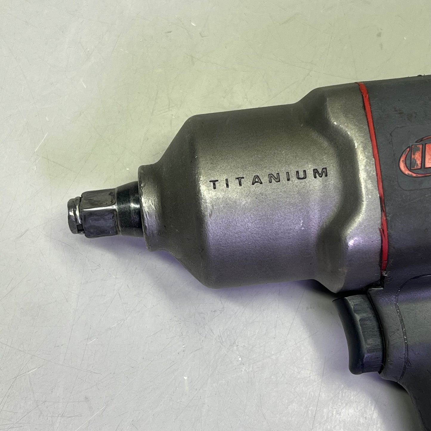 INGERSOLL RAND Pistol Grip Impact Wrench Twin Hammer 1/2" Square Drive  (Used)